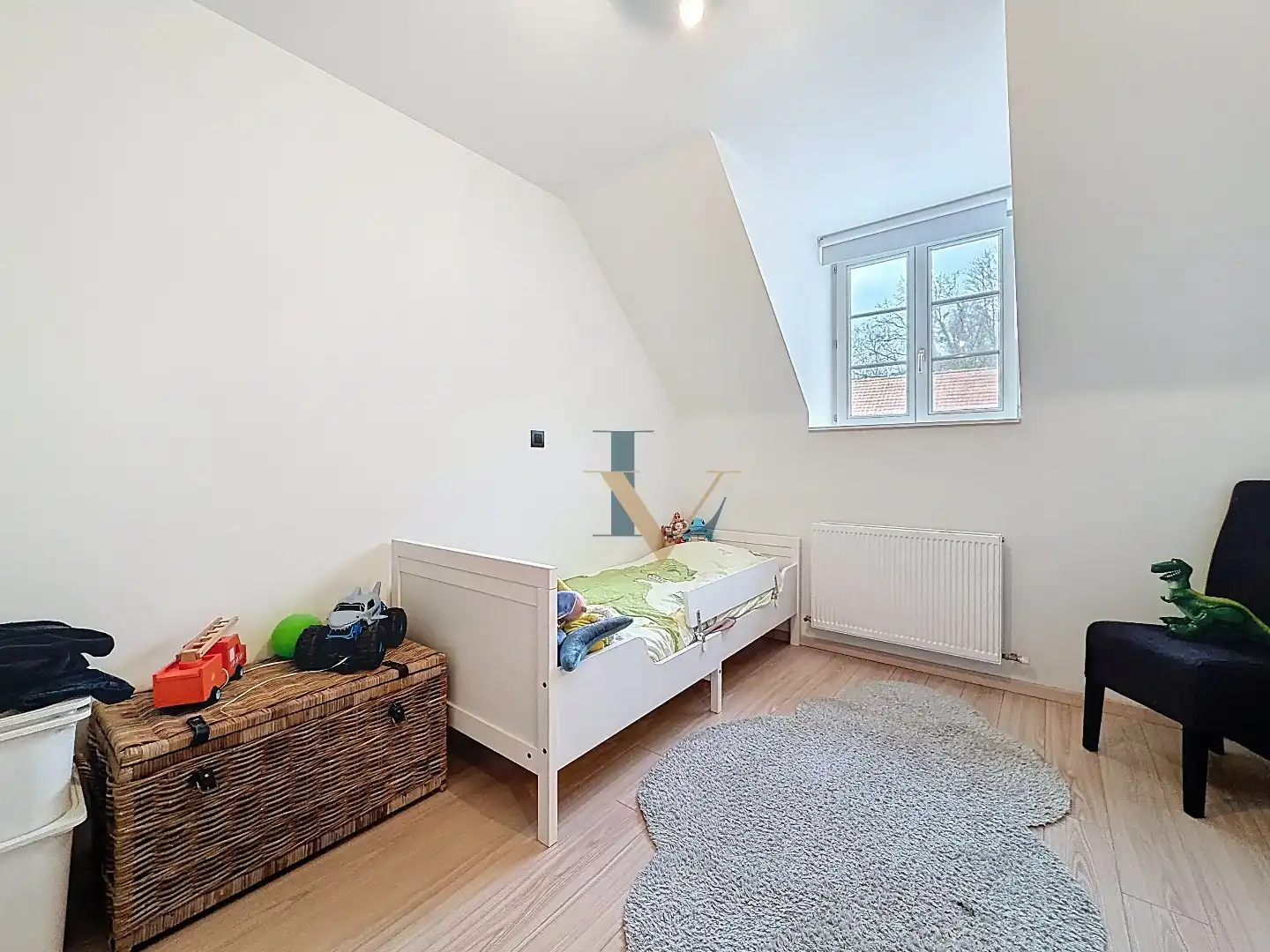 Charmante gerenoveerde rijwoning in pastoriestijl te koop in centrum Schilde foto 18