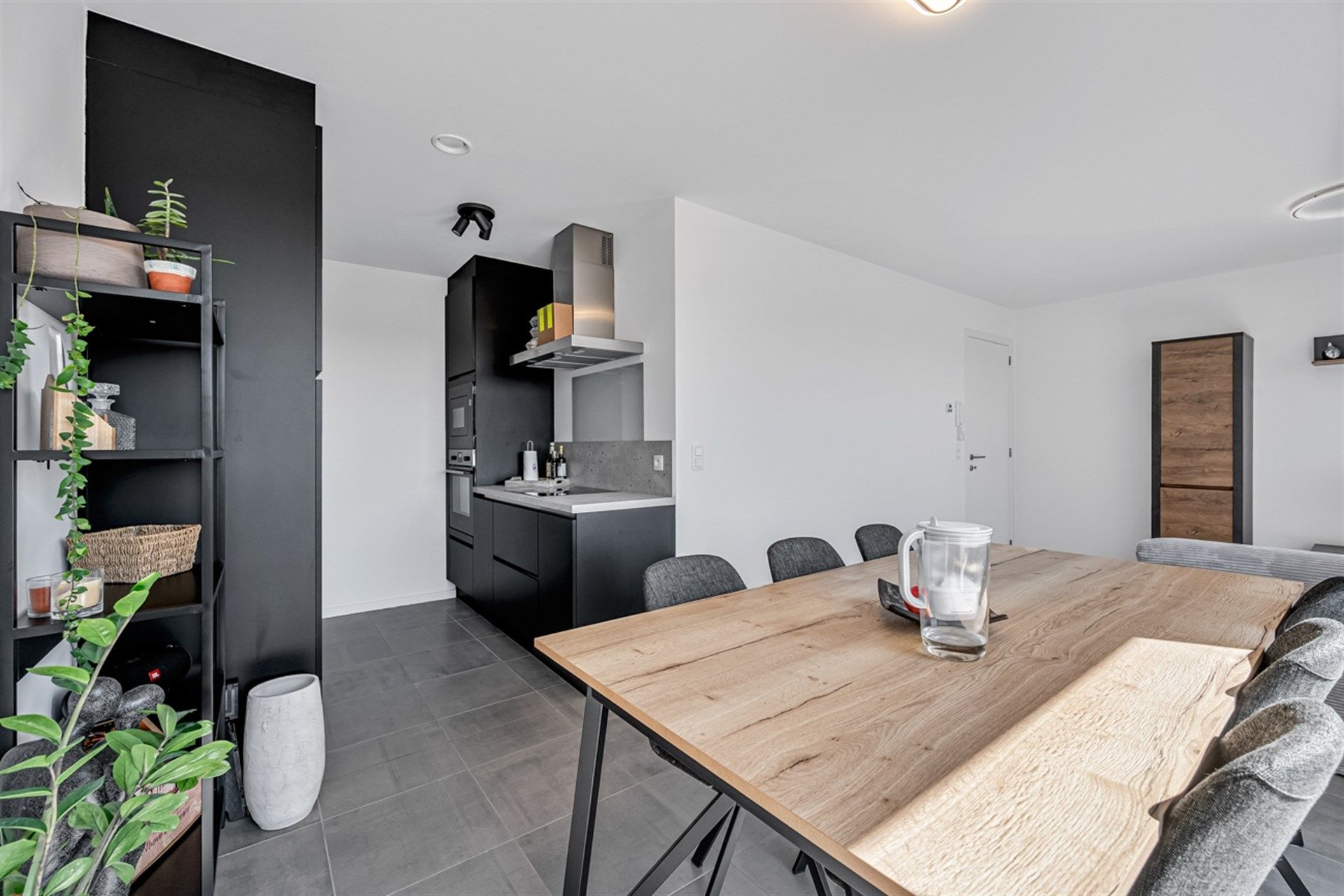 Bijna-energieneutraal appartement met 2 slaapkamers te Aalst-centrum foto 4