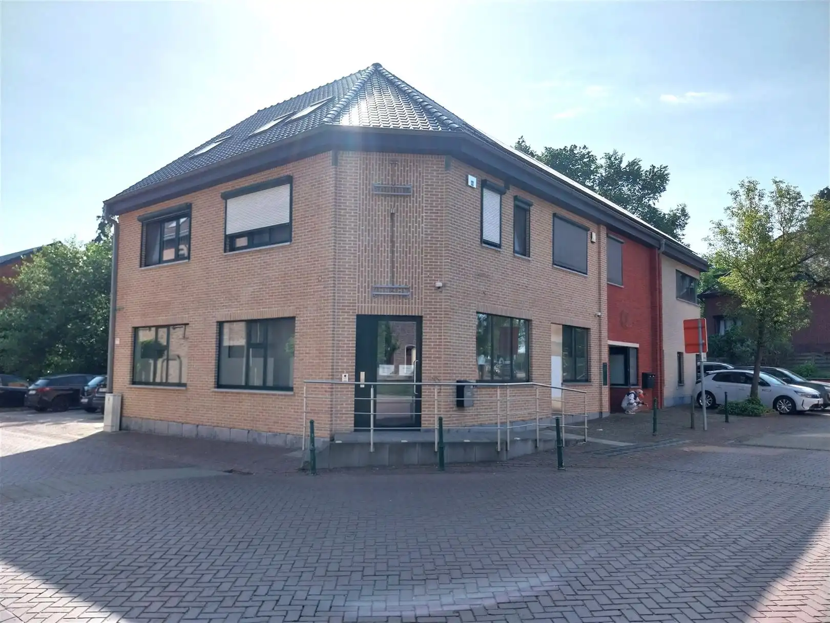 Kantoor te huur Dorpsstraat 79 - 3550 Heusden-Zolder