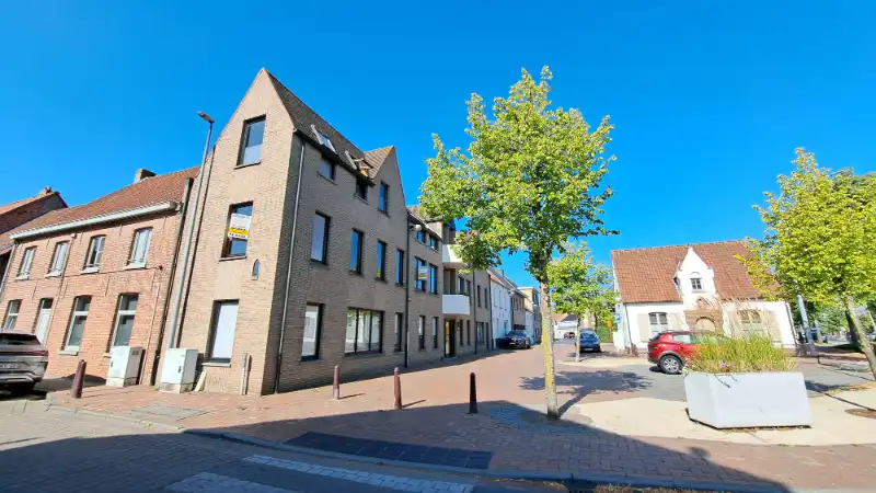 Comfortabel 2-slaapkamerappartement met Terras te huur in Oostkamp foto 9
