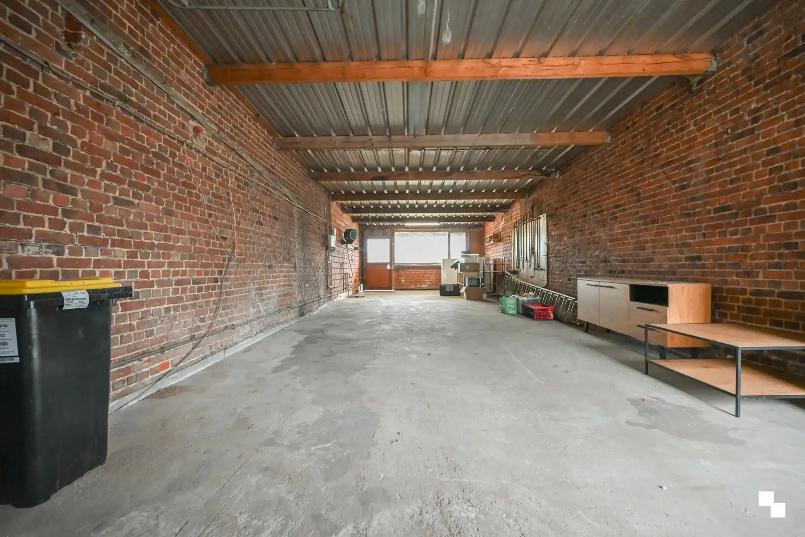 Karaktervolle woning met ruime tuin en dubbele garage te Ingelmunster foto 16
