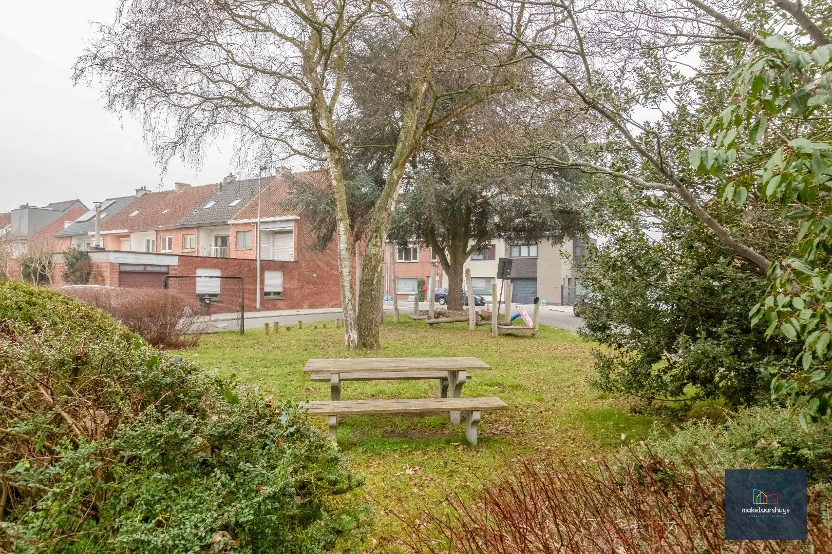 Te renoveren HOB met garage in Mariakerke foto 23