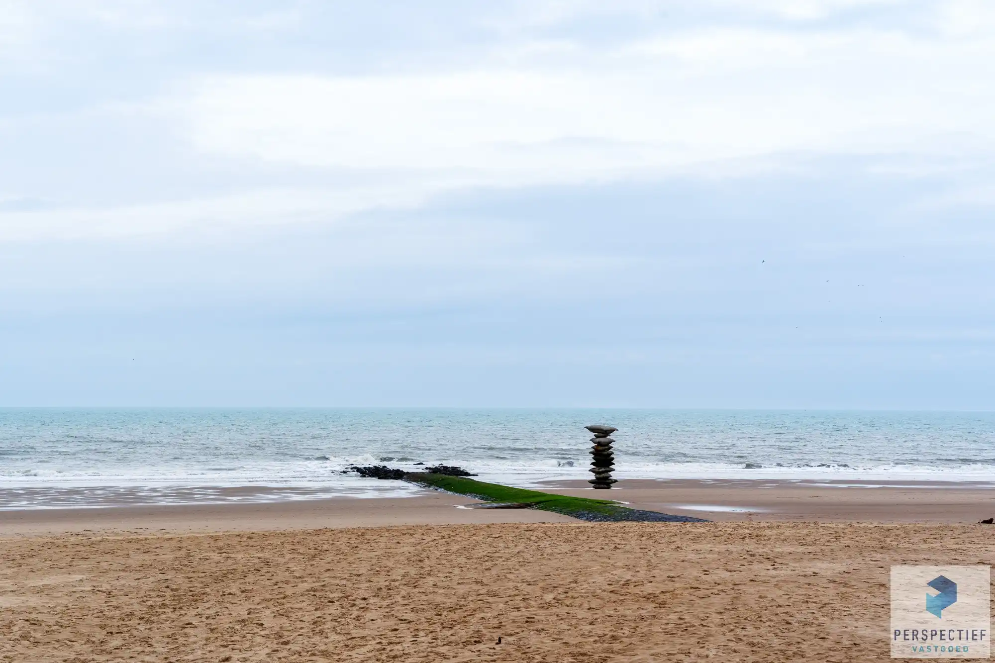 Goed gelegen ruim vernieuwd 2 slaapkamer appartement met grote berging en autostaanplaats foto 20