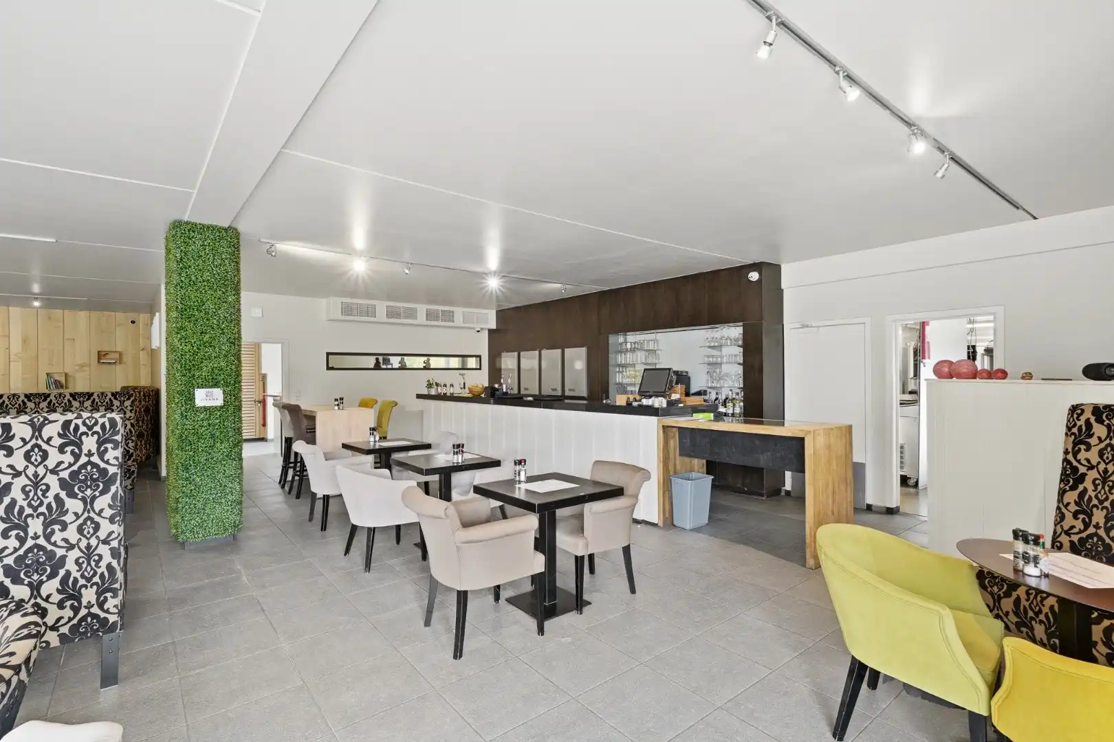 Uitzonderlijk bedrijfsgebouw met 1.210 m² en eindeloze mogelijkheden foto 15