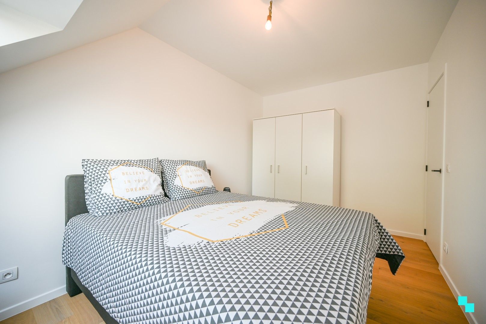 Energiezuinig tweeslaapkamerappartement met terras in Beveren-Leie! foto 11