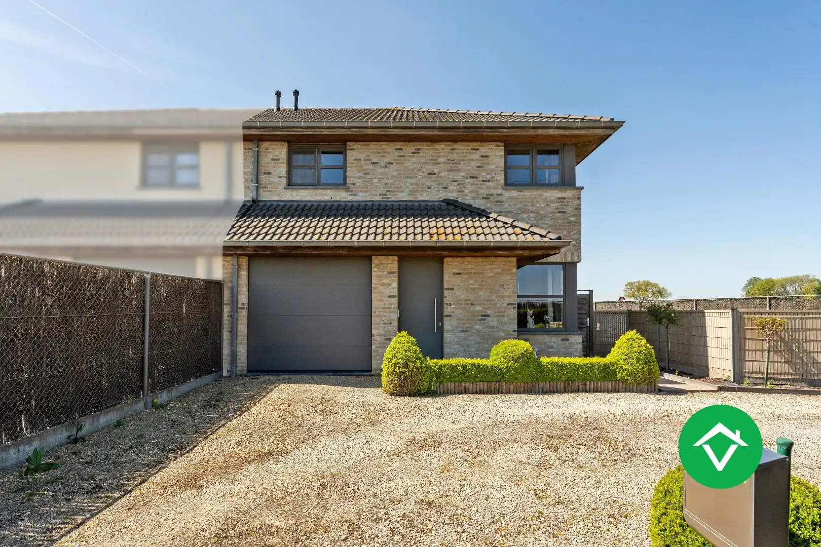 Recente woning (2011) met 3 slaapkamers, inpandige garage en vergezichten te Koekelare foto 28