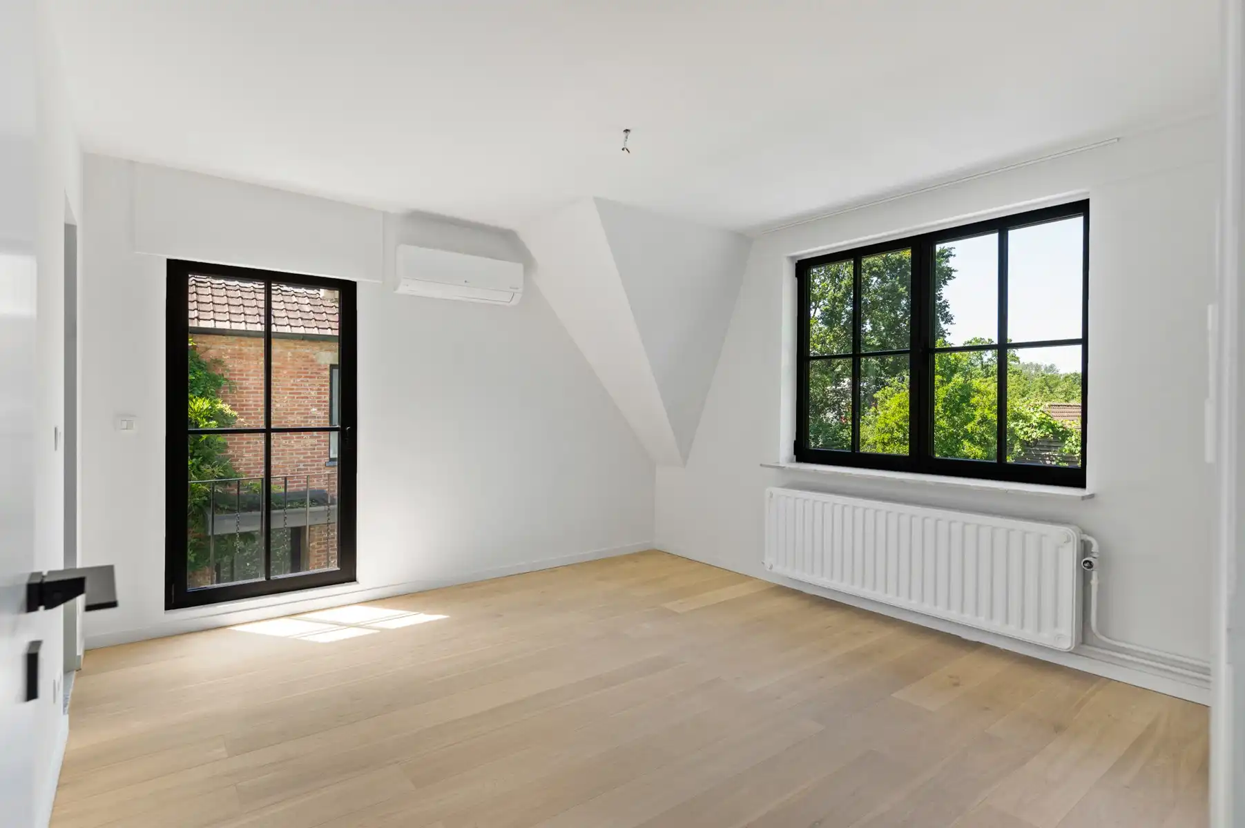Charmante gerenoveerde woning met 3 slaapkamers in het gegeerde Hertebos foto 13