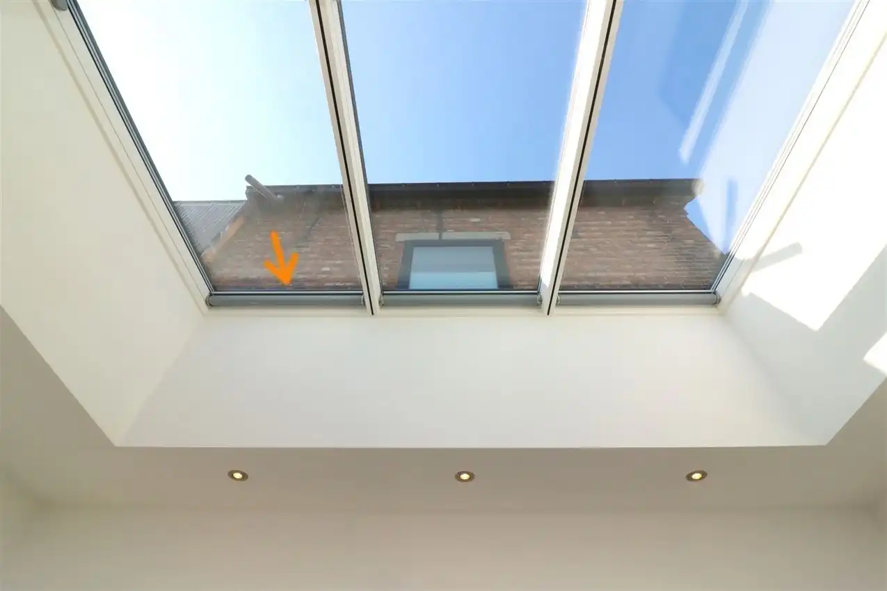 Prachtig, volledig vernieuwde woning met 3 slpk. foto 24