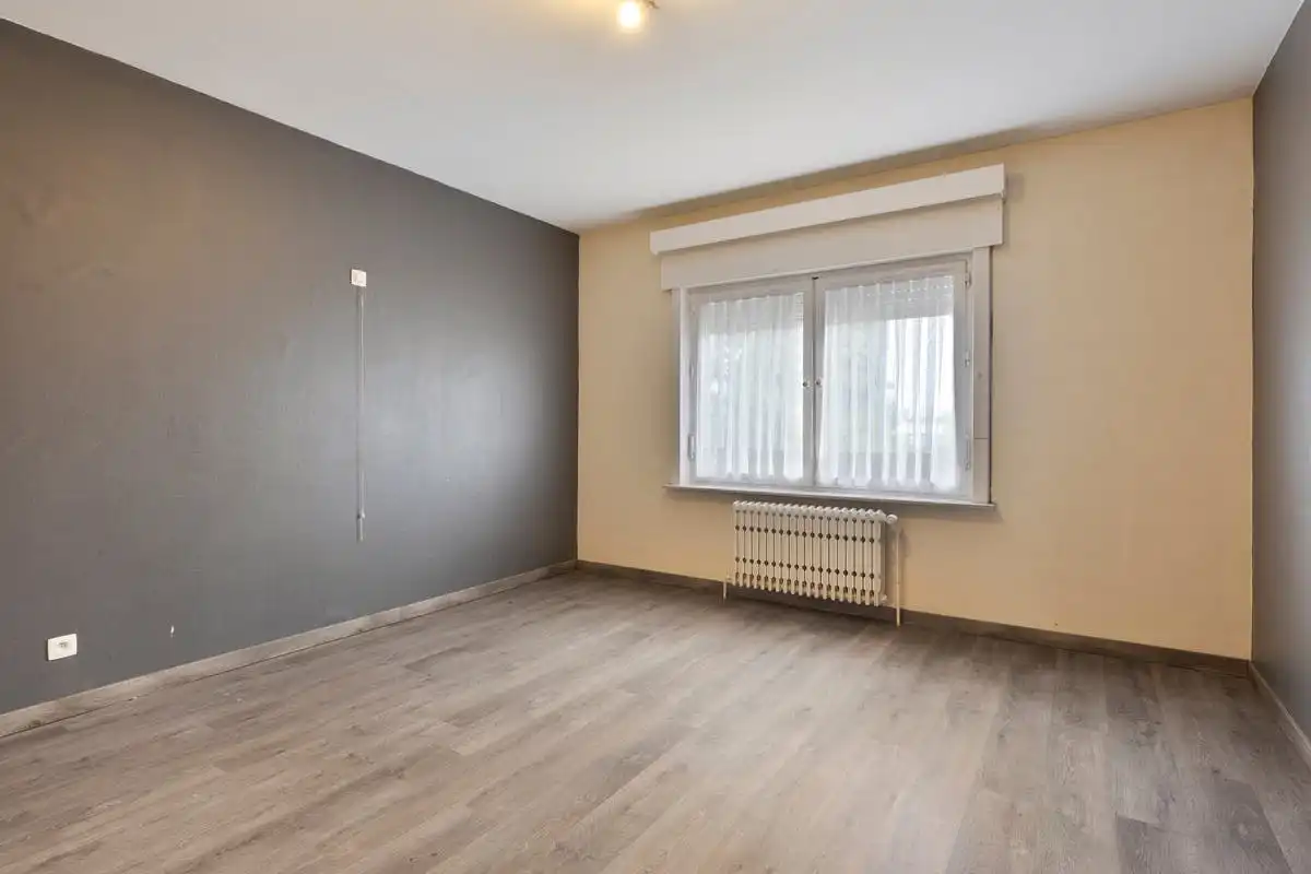 appartement met 2 kamers op toplocatie te koop in Harelbeke foto 6
