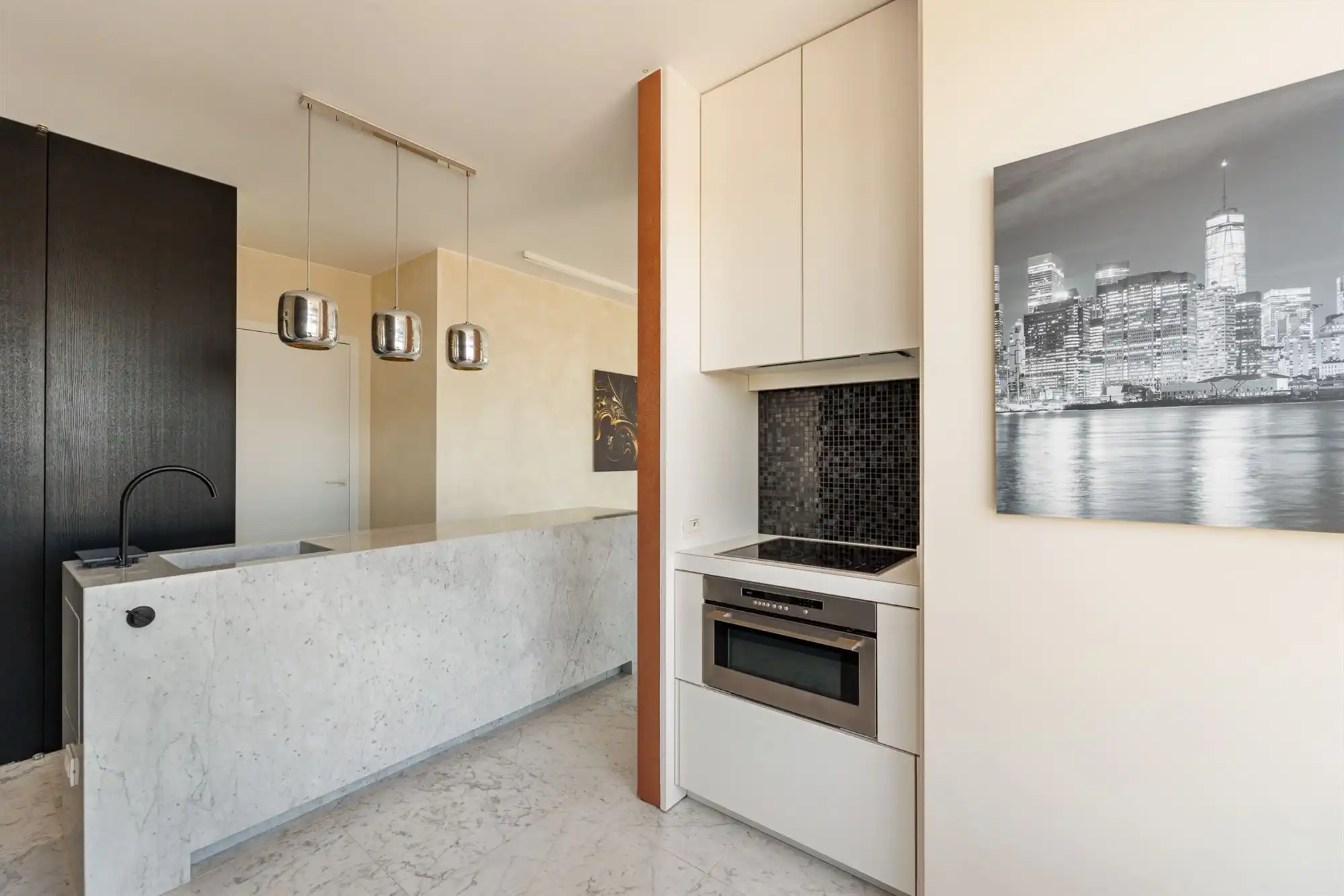 Luxueus appartement op 16e verd. met panoramisch uitzicht foto 7