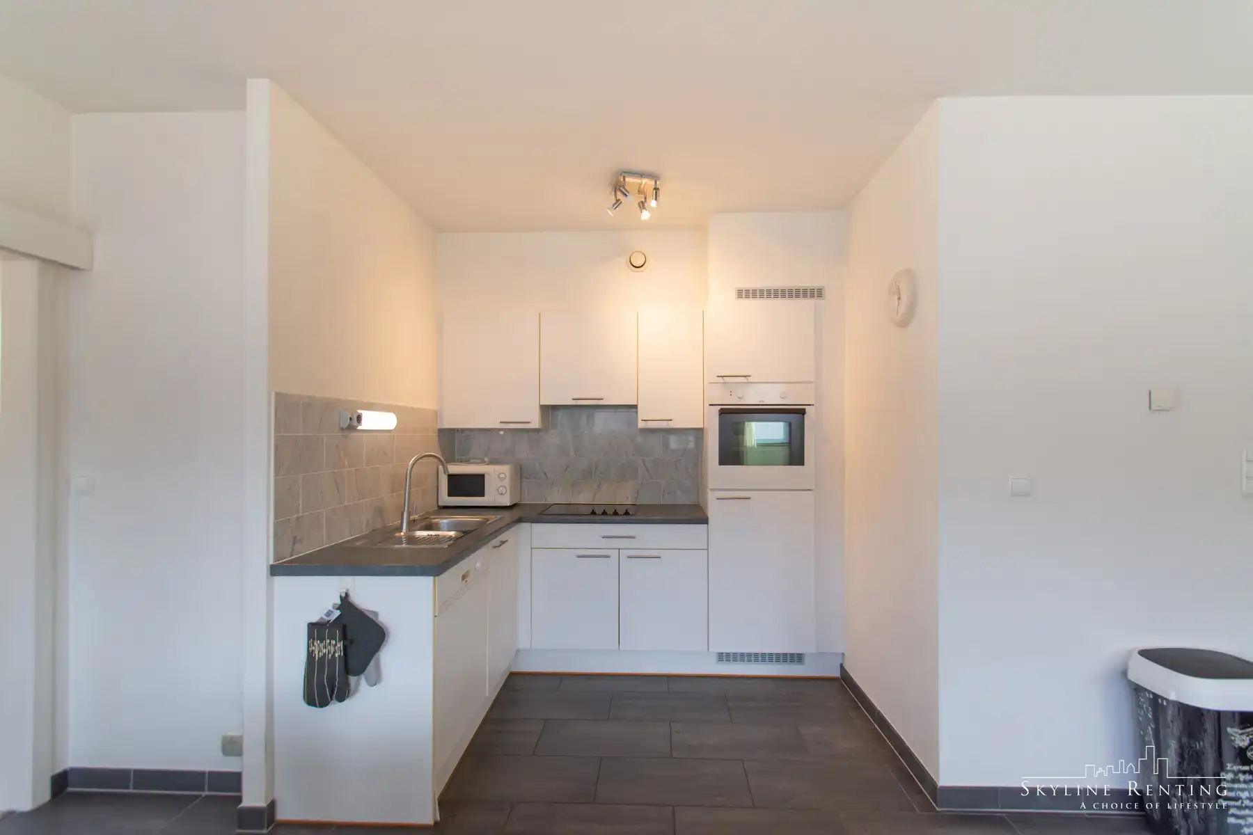  Mooi 2 verdieping appartement + 3K + terras (Europese wijk) foto 4