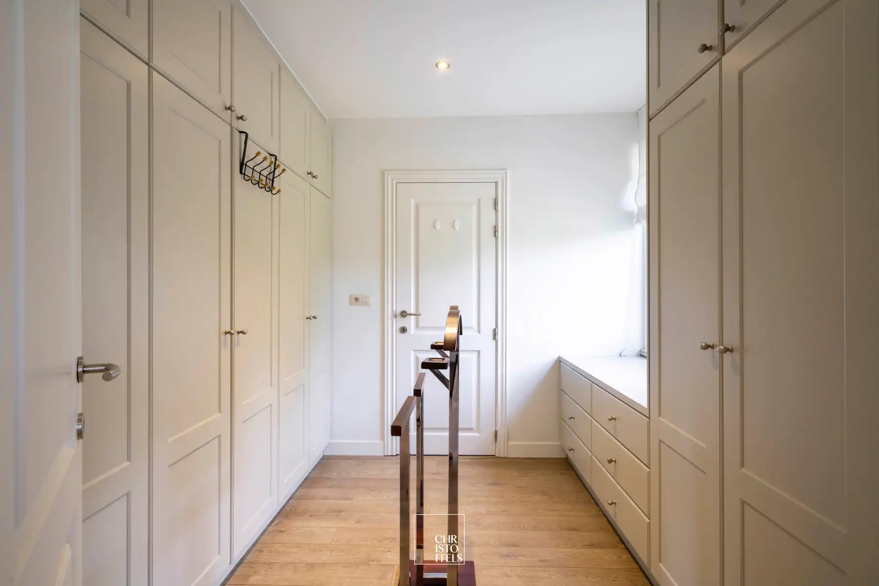 Exclusieve villa van 458m² met buitenzwembad op een perceel van 2.231m² foto 10
