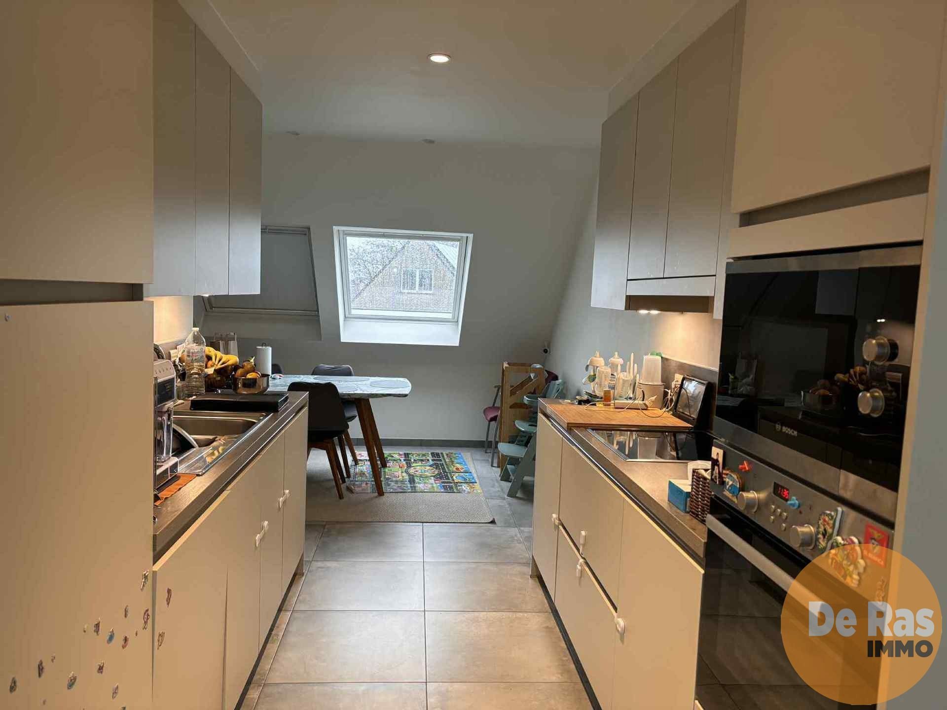 WETTEREN - Recent dakappartement op topligging! foto 3