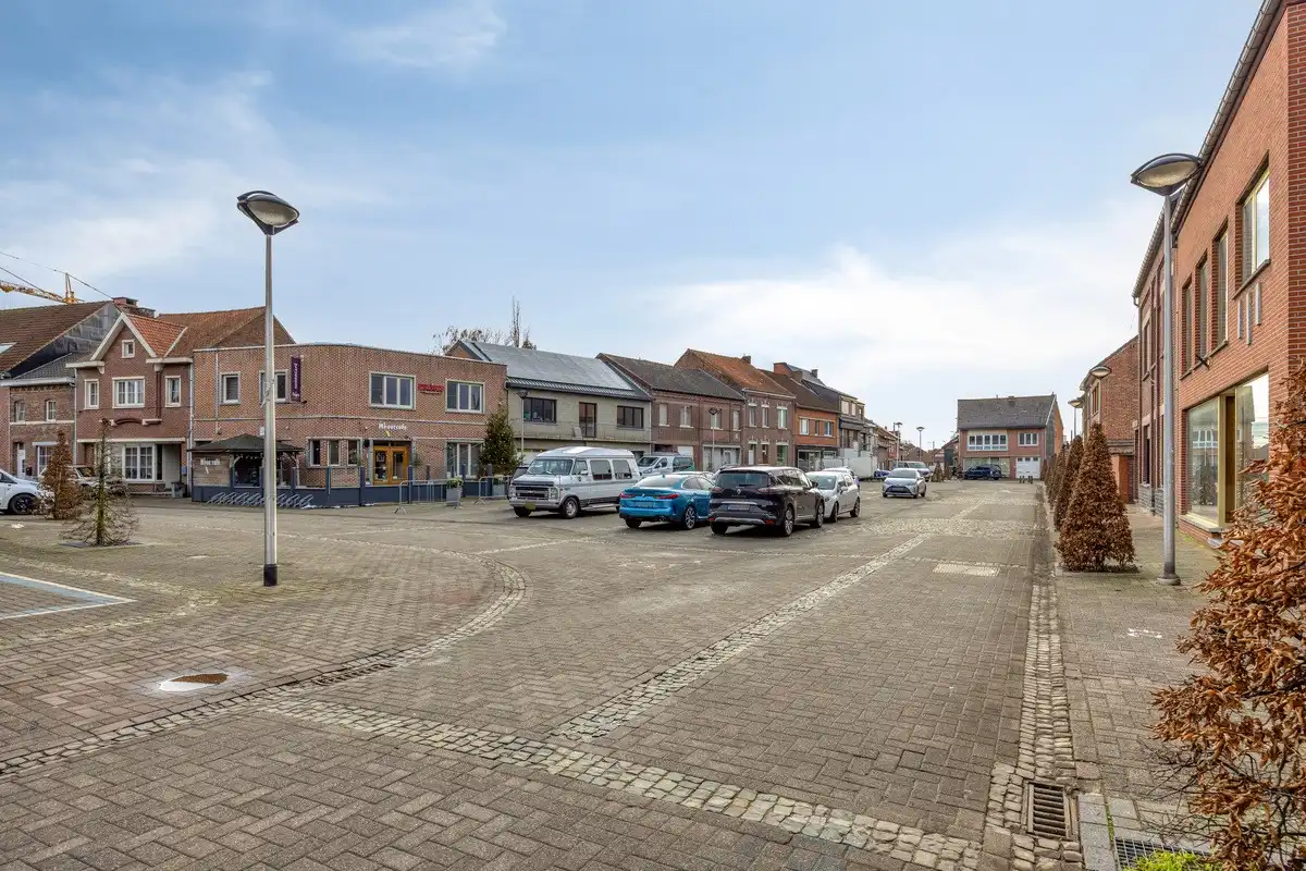 Ruime, op te frissen gezinswoning met 4 slaapkamers en knusse tuin in het gezellige Vlijtingen, Riemst foto 36