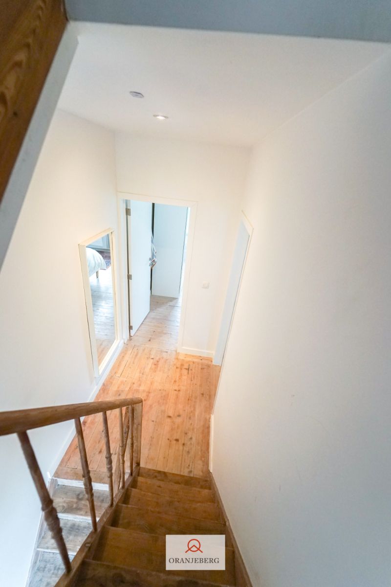 Charmante gerenoveerde woning in hartje Gent foto 23