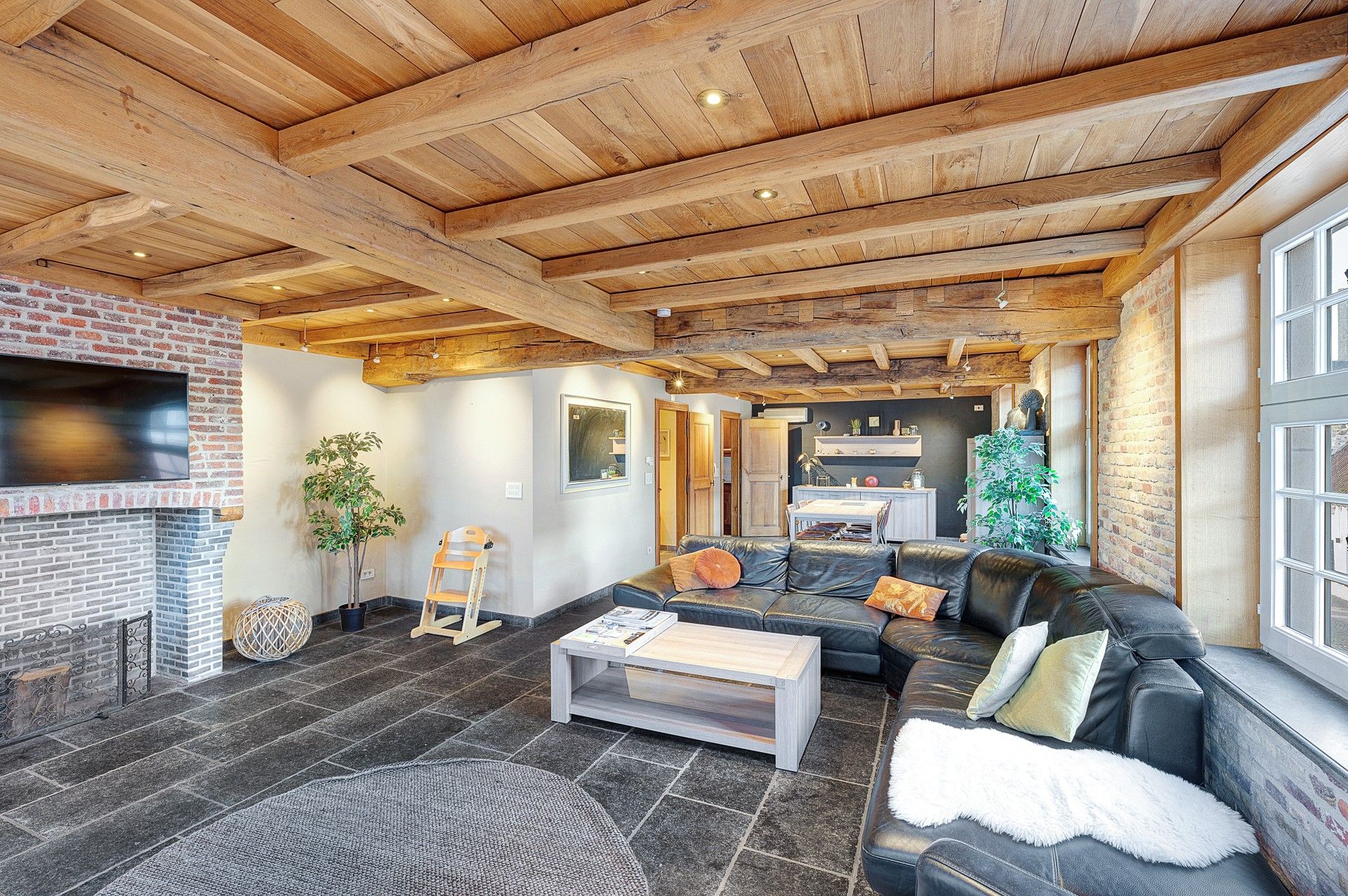 Historisch, uitzonderlijke woning met ongekend potentieel te Damme foto 28