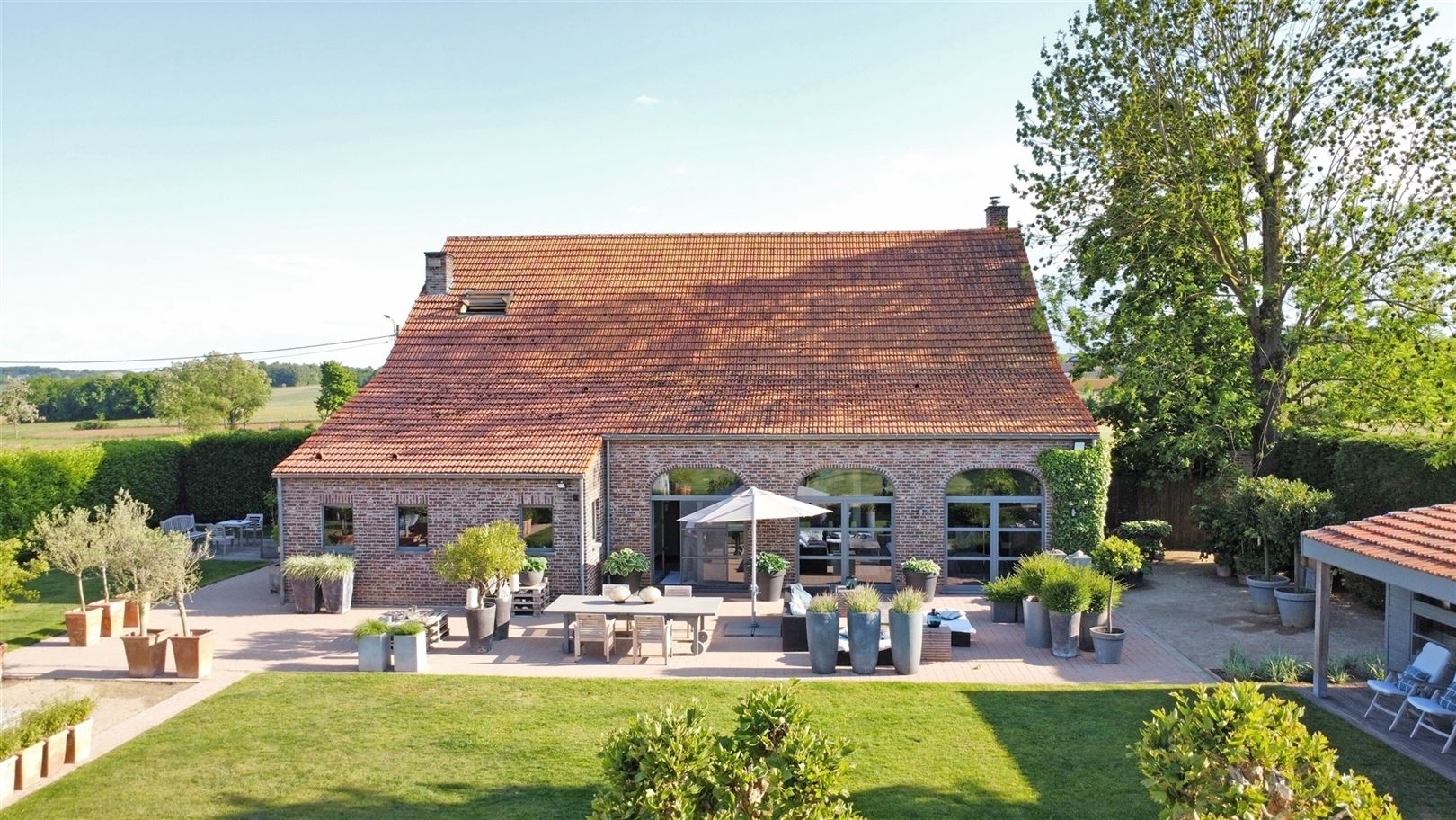 Volledig gerenoveerd landhuis op 1,44 ha tussen de velden foto 34