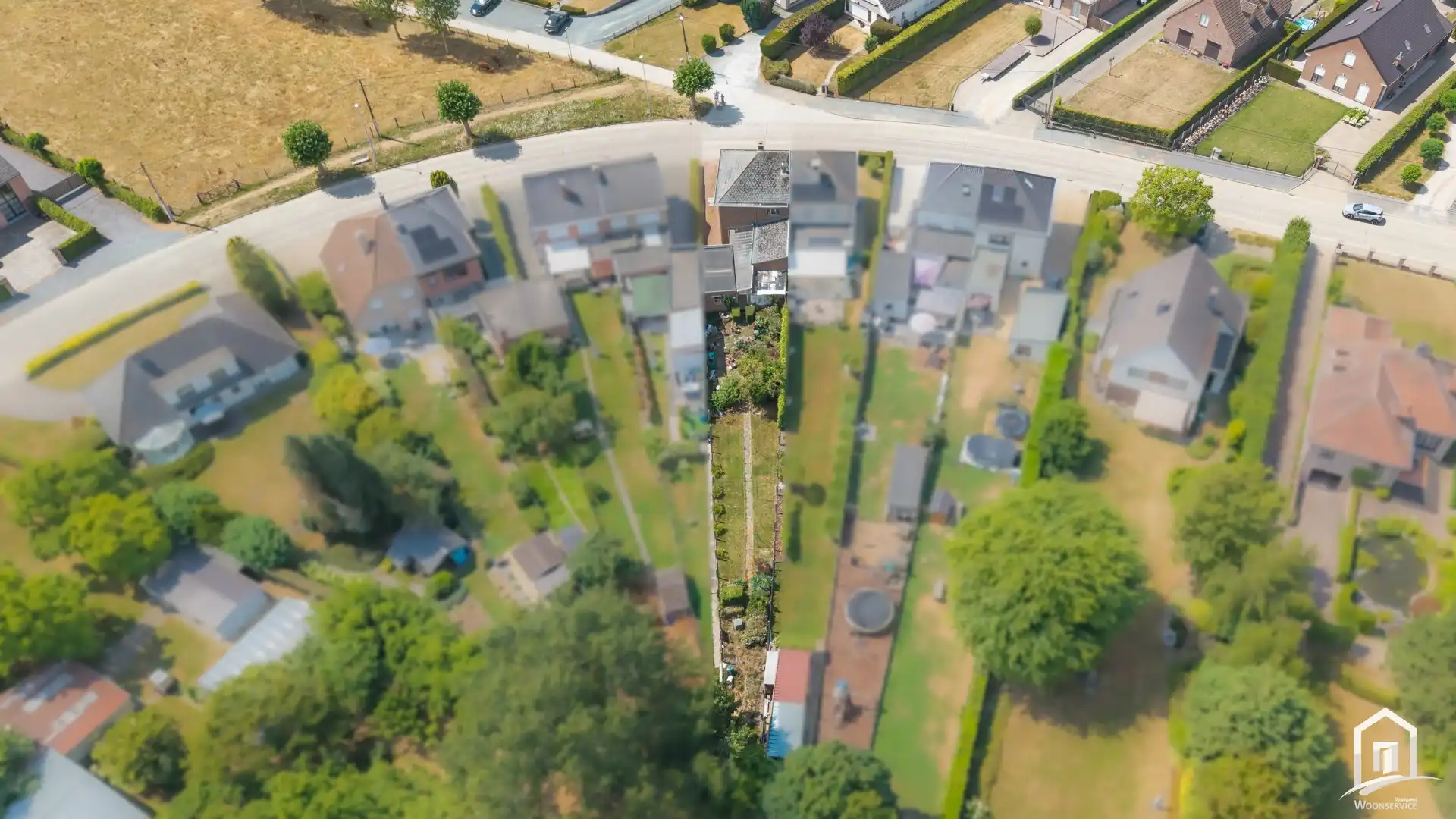 Zeer degelijke, ruime op te frissen gezinswoning te Okegem foto 24