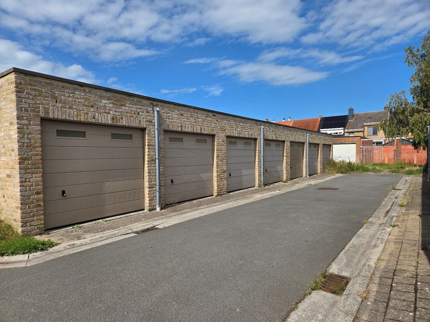 Vlot in te rijden garagebox te Bredene-Sas! foto 4