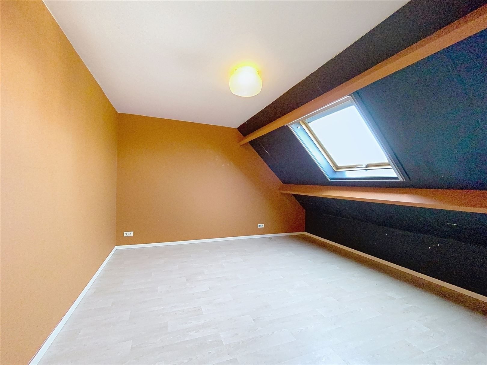 Instapklare woning nabij centrum Brasschaat  foto 14