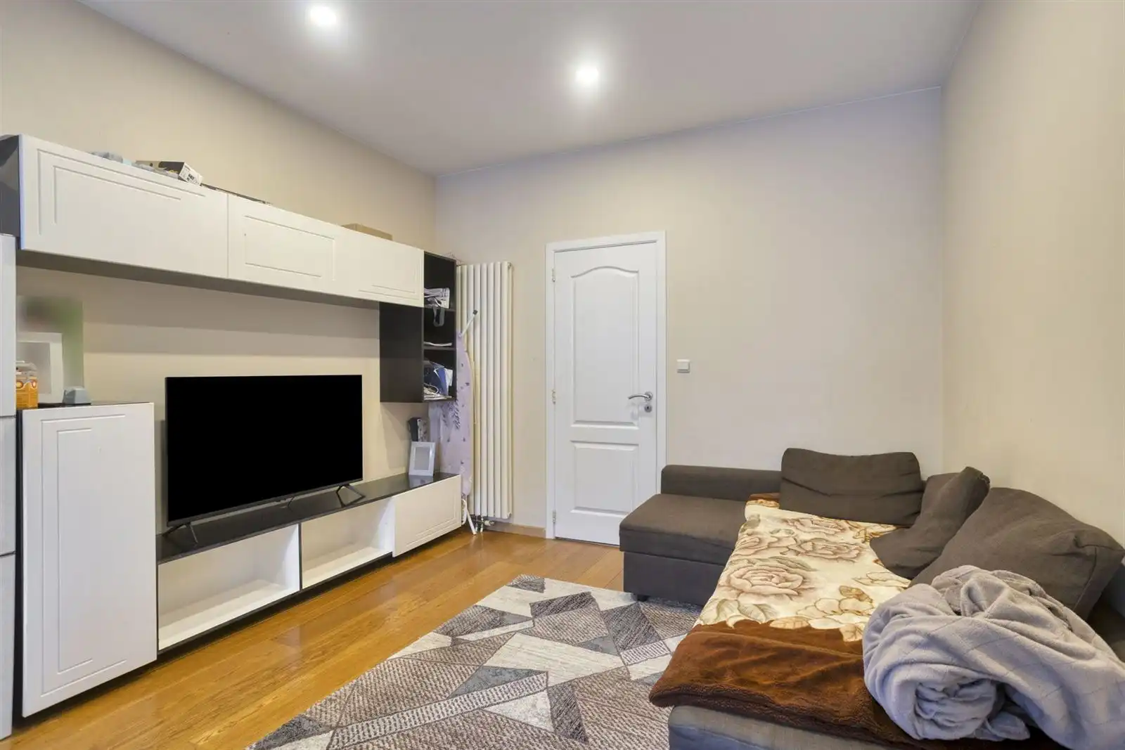 Gerenoveerd appartementsblok met 3 appartementen  foto 18