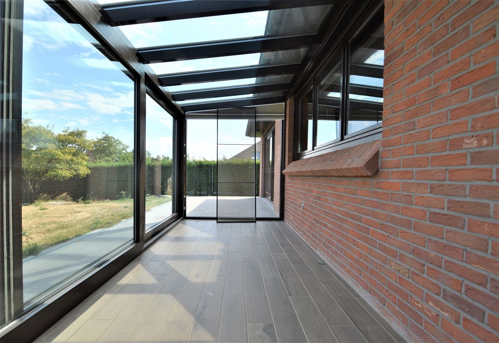 Zeer rustig gelegen woning type open bebouwing met mooie tuin foto 17