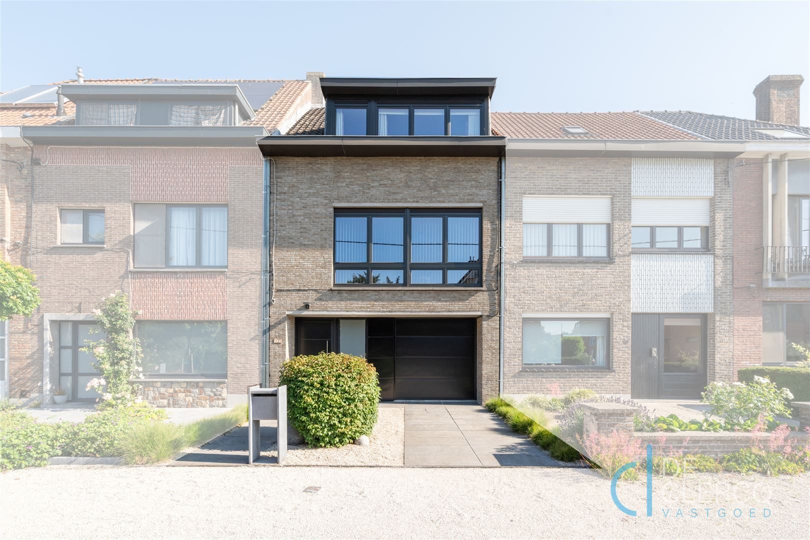 Charmante bel-etage woonst met tuin te koop in Gent!  foto {{pictureIndex}}
