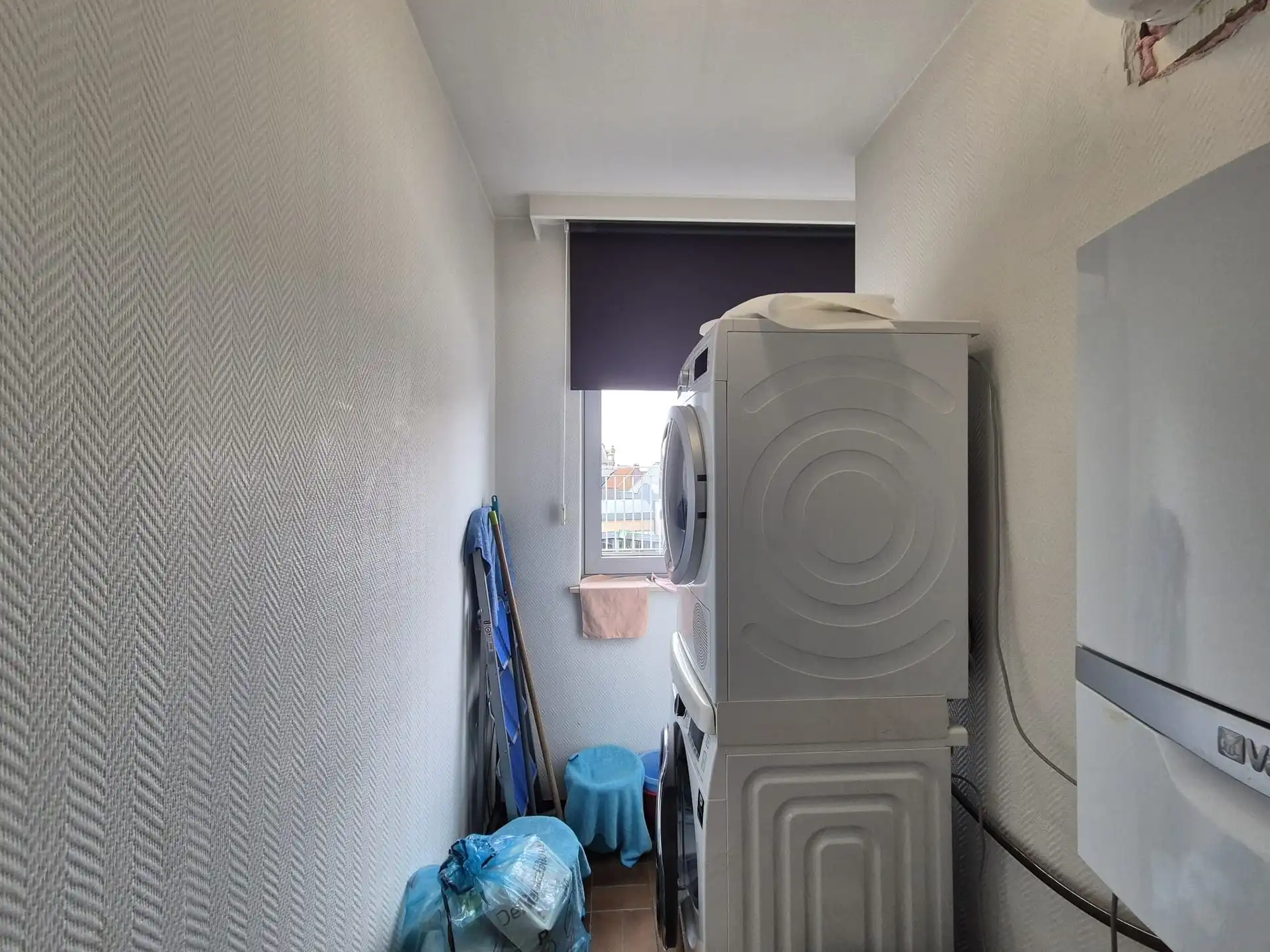 3-slaapkamer appartement met zeer grote terras huur in het centrum van Wetteren. foto 23