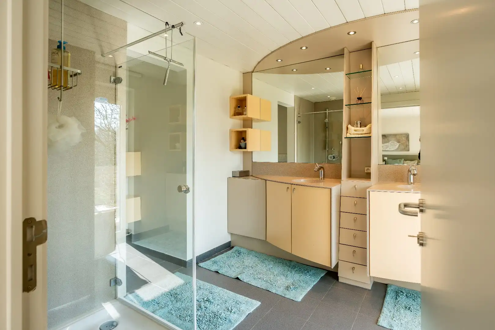 Riante villa met binnenzwembad op een uitzonderlijk domein van 6.426 m² foto 15