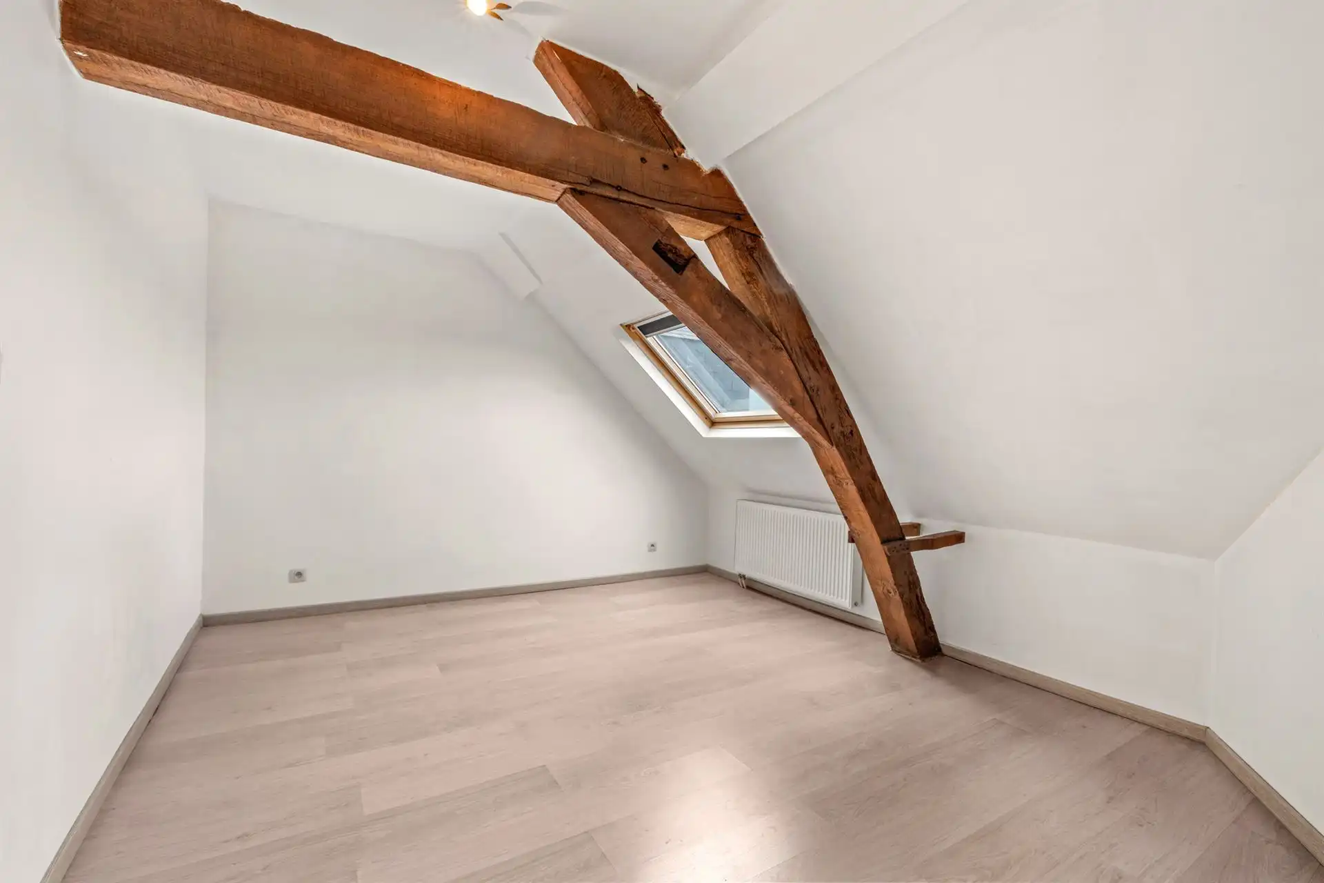 Ruim appartement met 3 slk van 164 m² met kelder foto 11