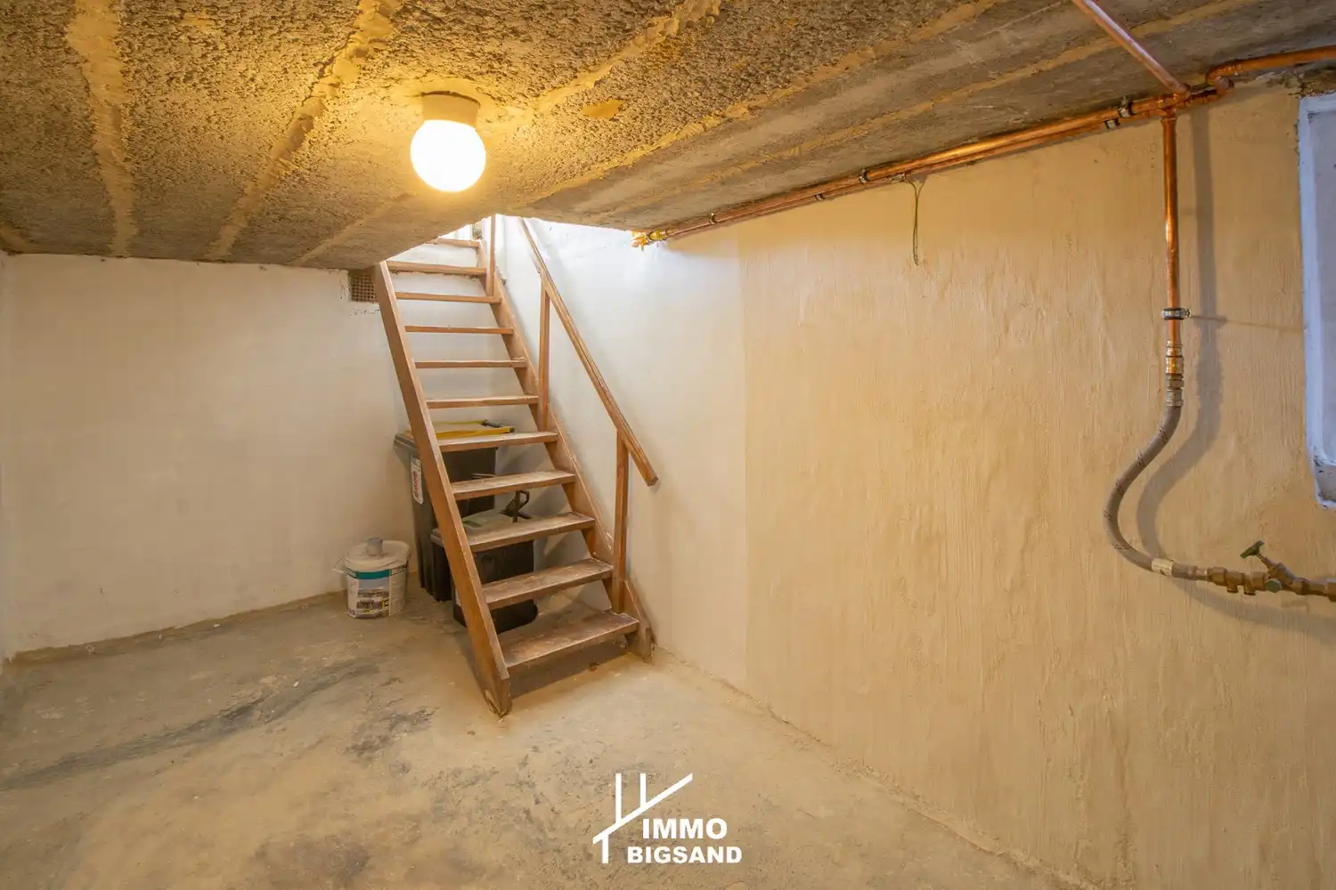 Volledig gerenoveerde woning met 3 slaapkamers, garage en ruime tuin foto 20