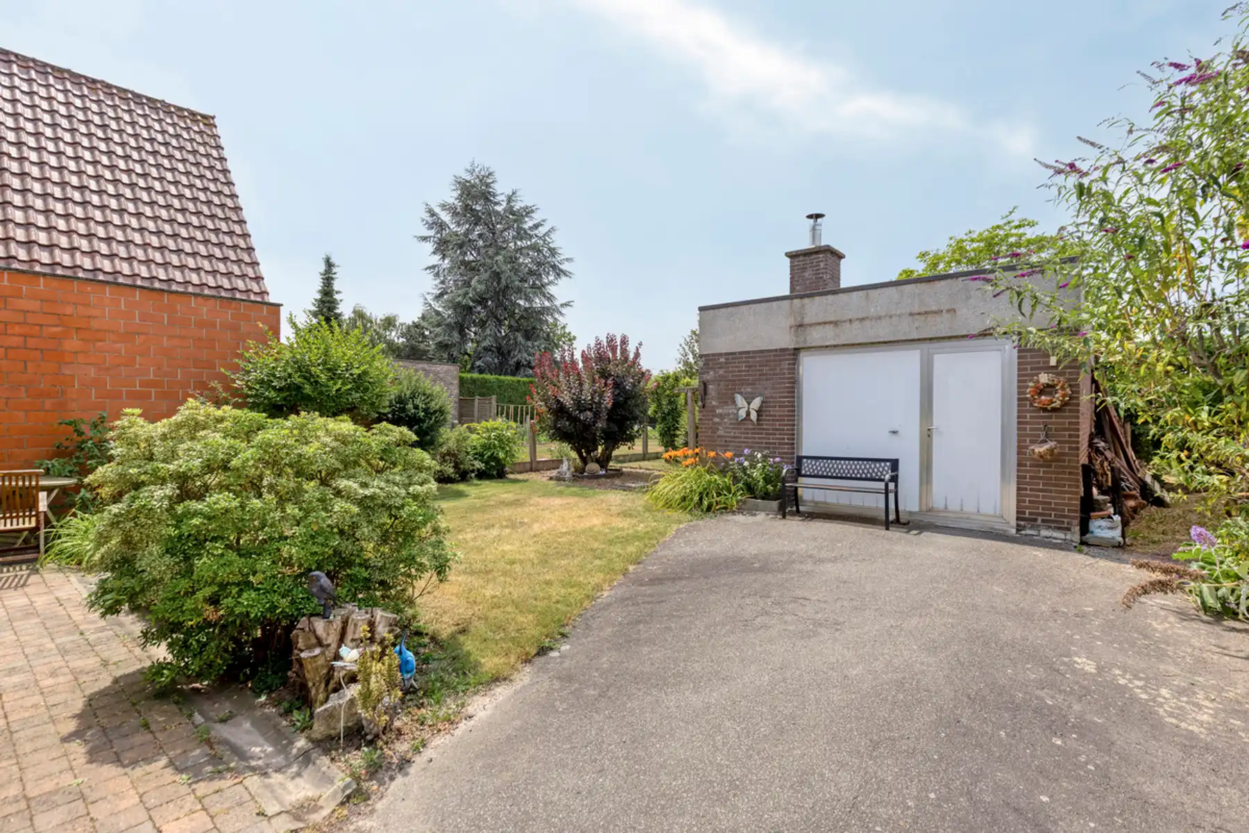 Solide gezinswoning met klasse gevel op locatie in Baasrode.  foto 21