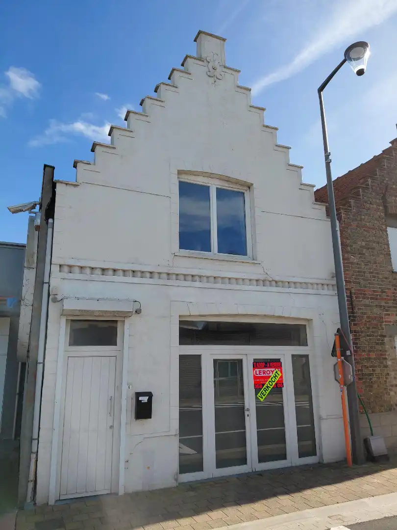 Huis te koop foto {{pictureIndex}}