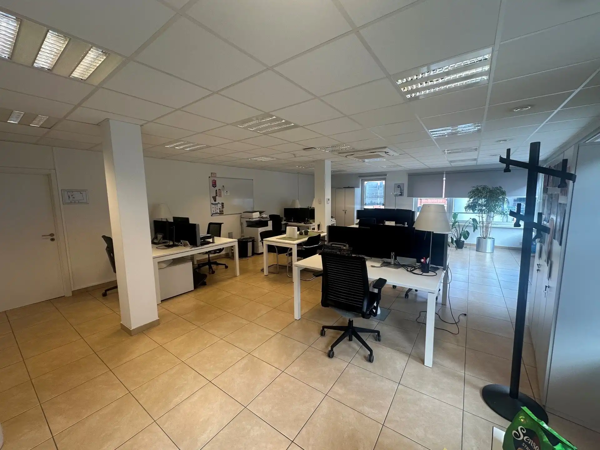 Opvallend handelspand op commerciële toplocatie! foto 9