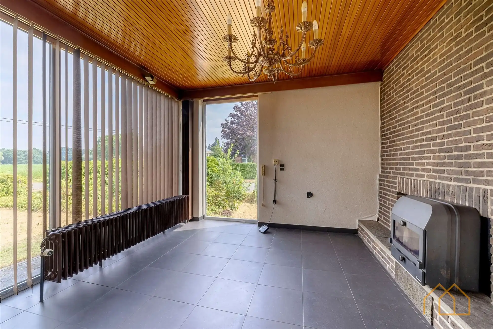 Laagbouw op 15are in groene omgeving foto 11