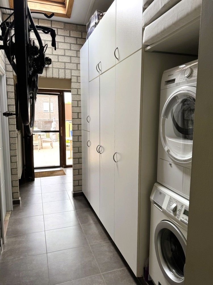Verrassend ruime woning met achteringang met privéparkeerplaatsen foto 10