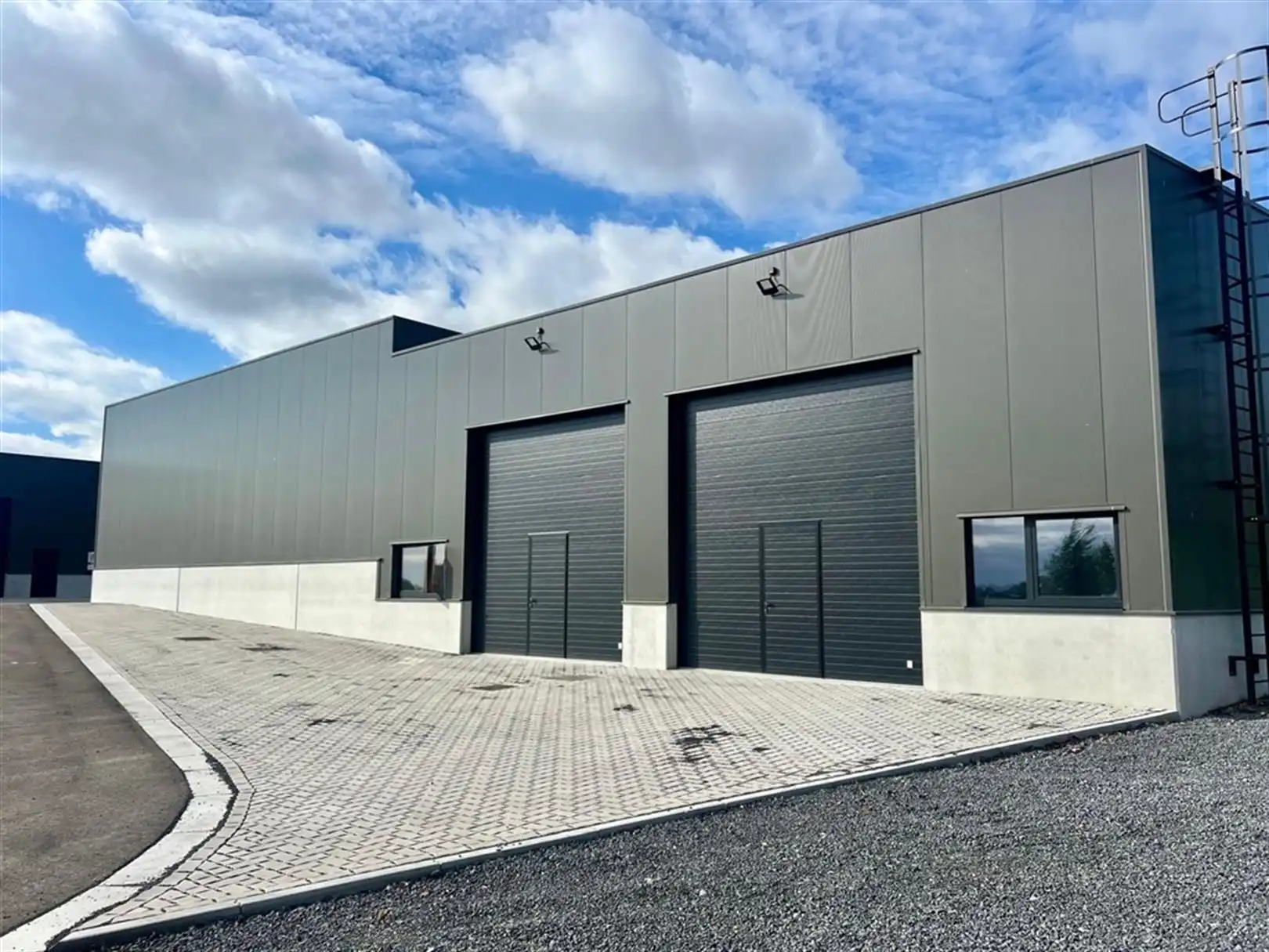 Laatste nieuwbouw KMO units te Tielt foto 9