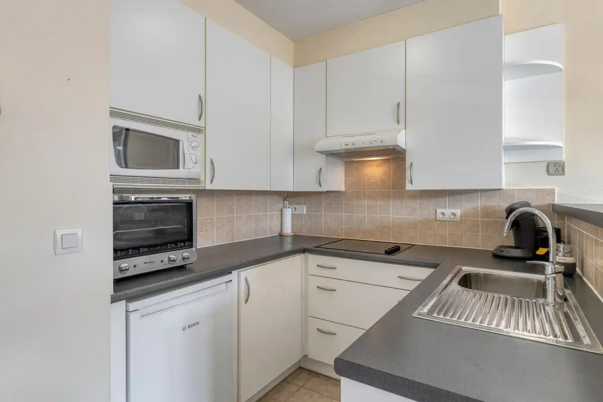 Charmant twee slaper kamer appartement in het hartje van Koksijde met aankoopmogelijkheid van een garage! foto 4