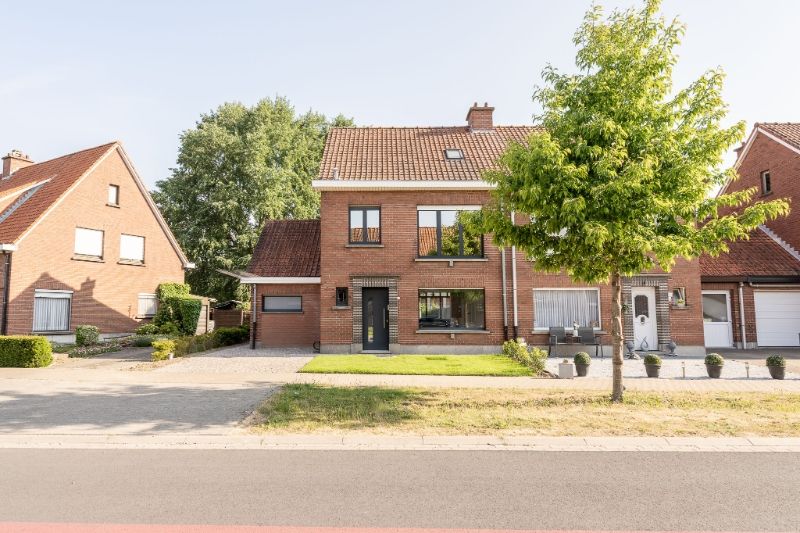 ()=>{if(producerUpdateValueVersion(node),producerAccessed(node),node.value===ERRORED)throw node.error;return node.value} Jan Breydelstraat 37 - 8770 Ingelmunster