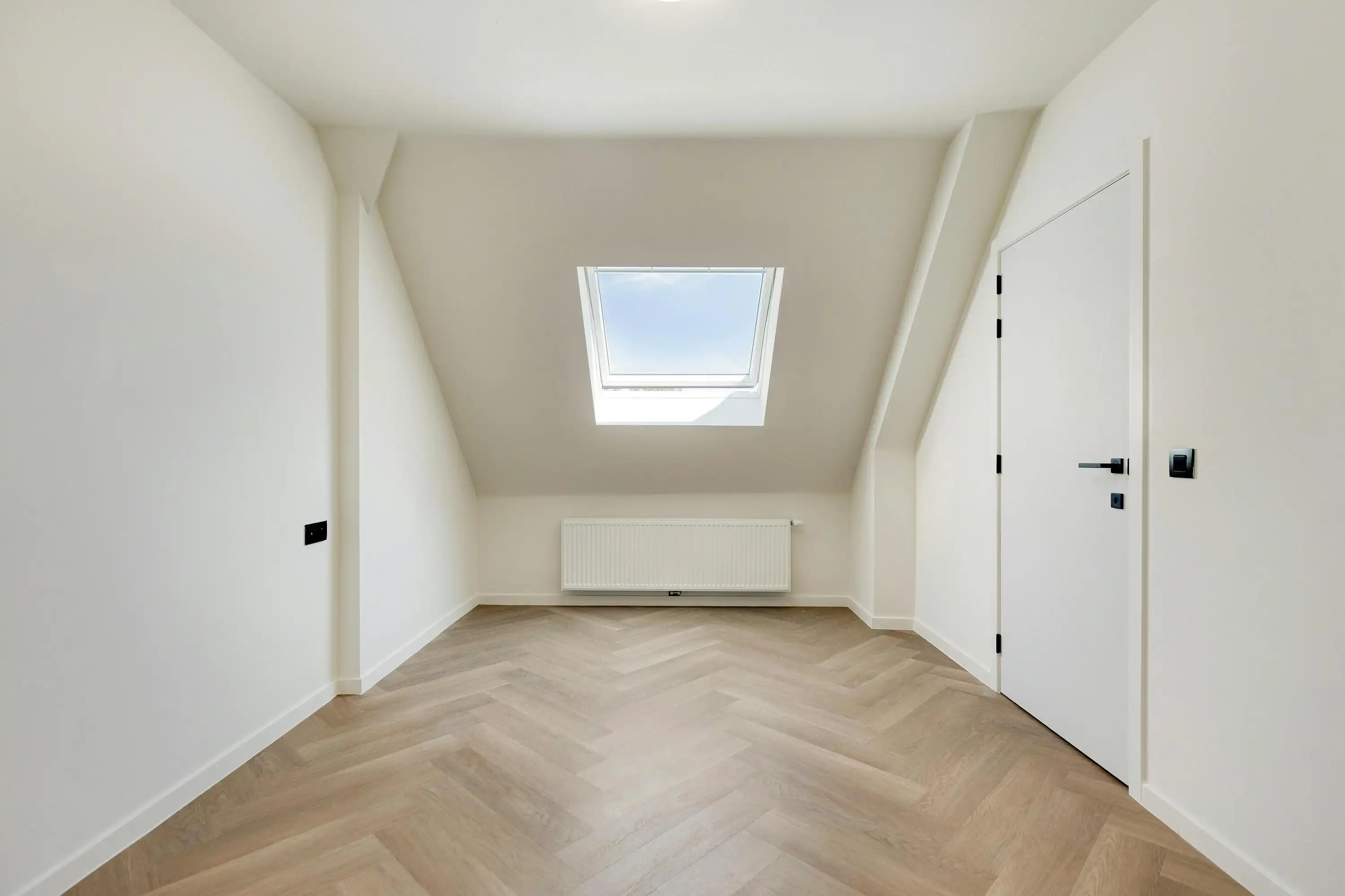 Gerenoveerde gezinswoning met vijf slaapkamers te Merelbeke foto 14