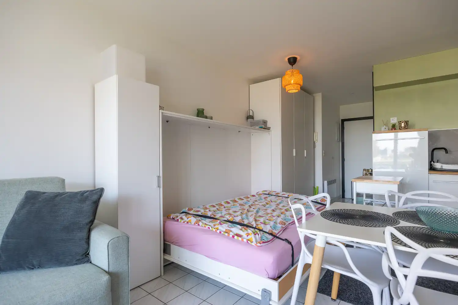 Gerenoveerde studio met zonnig terras te koop in Middelkerke foto 14