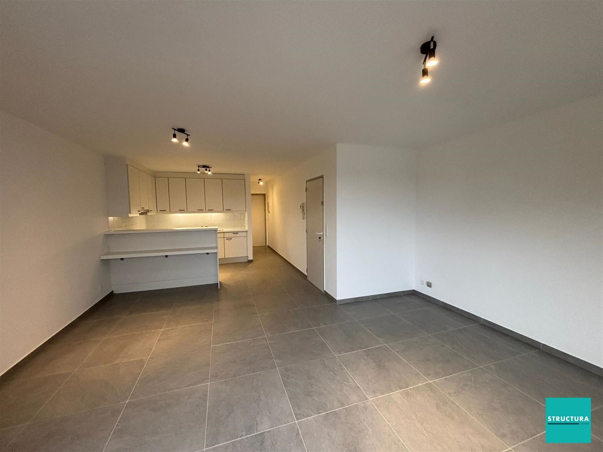 BEZOEKEN VOLZET: Appartement vlakbij het centrum en al haar faciliteiten! foto 4