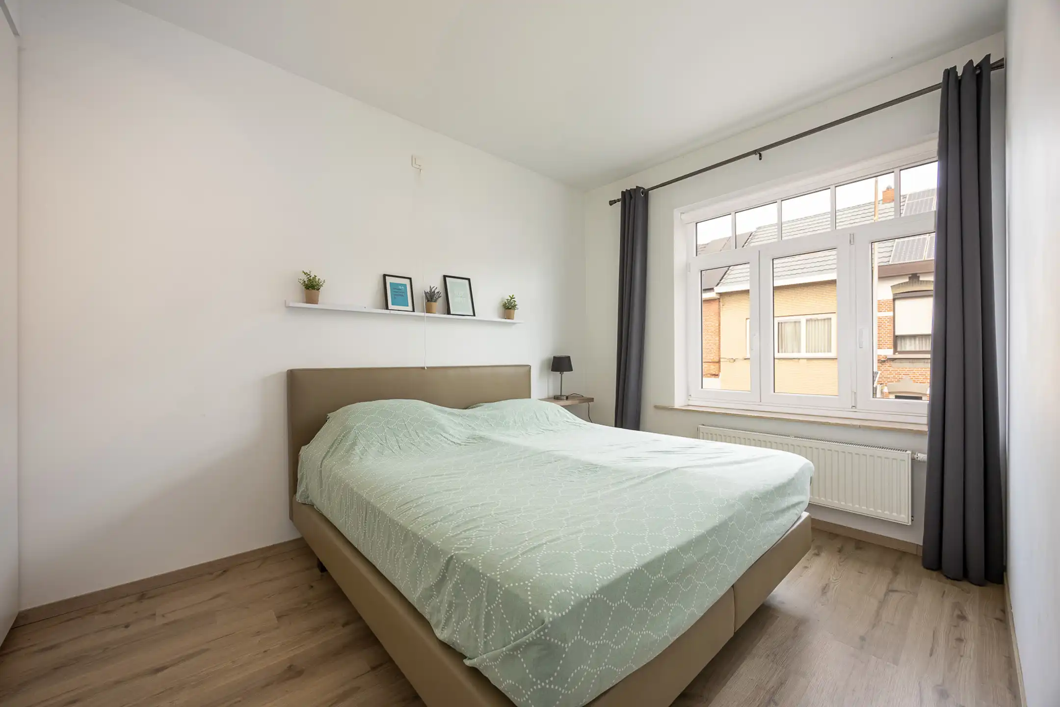 Gezinswoning met 4 slpks, tuin en garage te Turnhout. foto 12