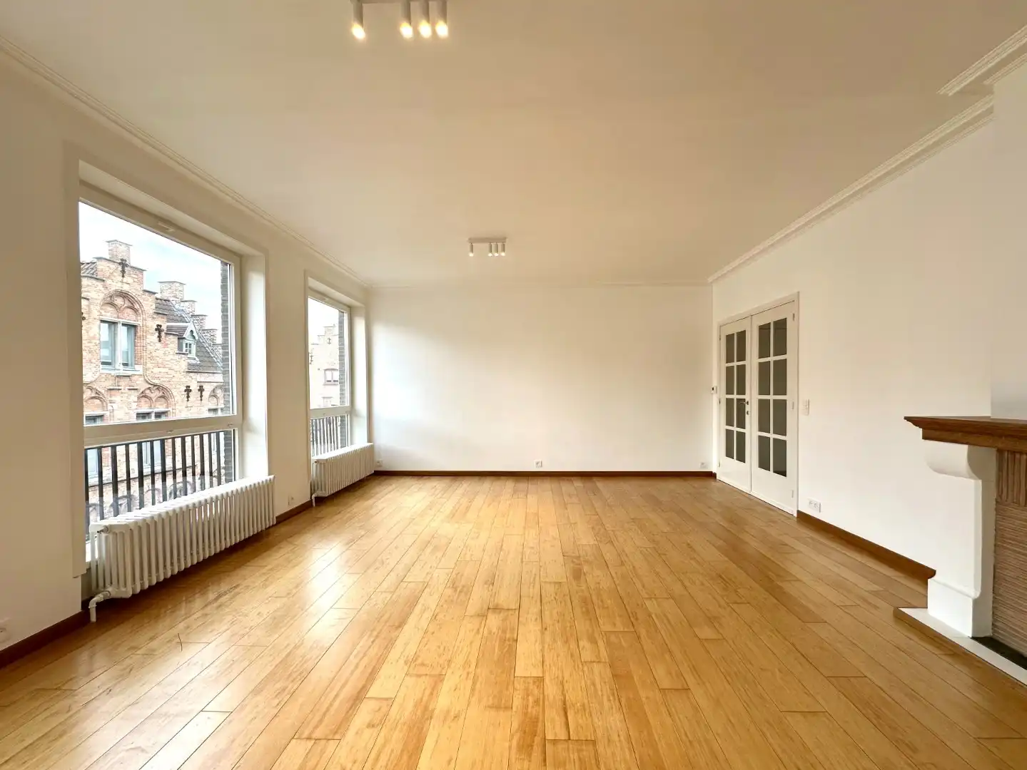 Lichtrijk appartement met twee slaapkamers foto 5