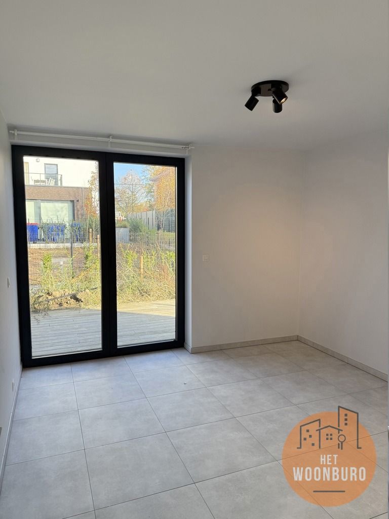 BEN gelijkvloers nieuwbouw appartement + tuin en staanplaats foto 9