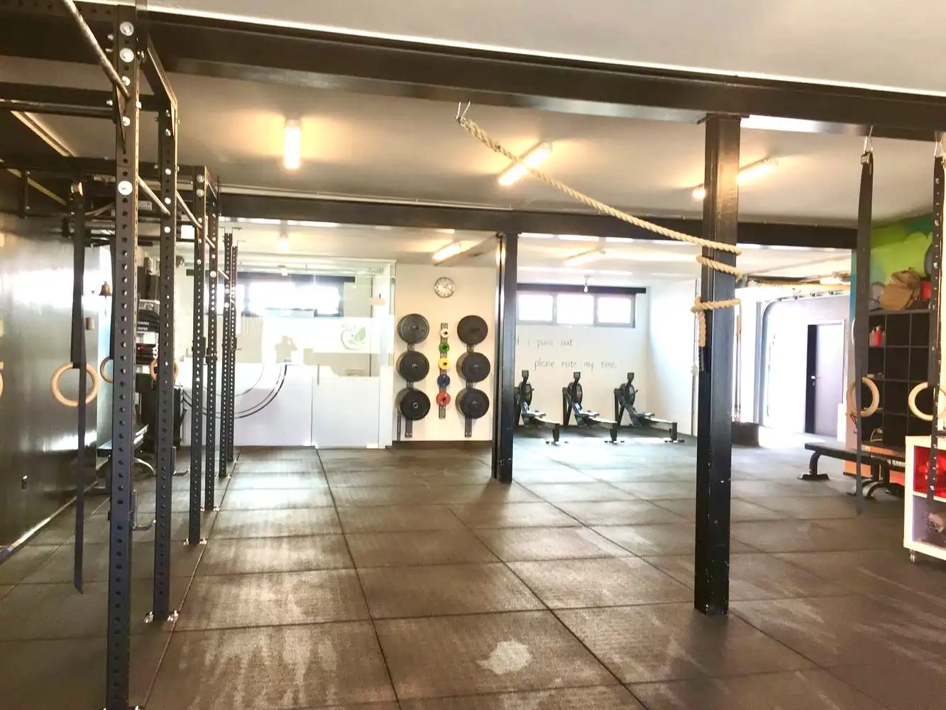 Halfopen bebouwing bestaande uit polyvalent gelijkvloers met woonst foto 23