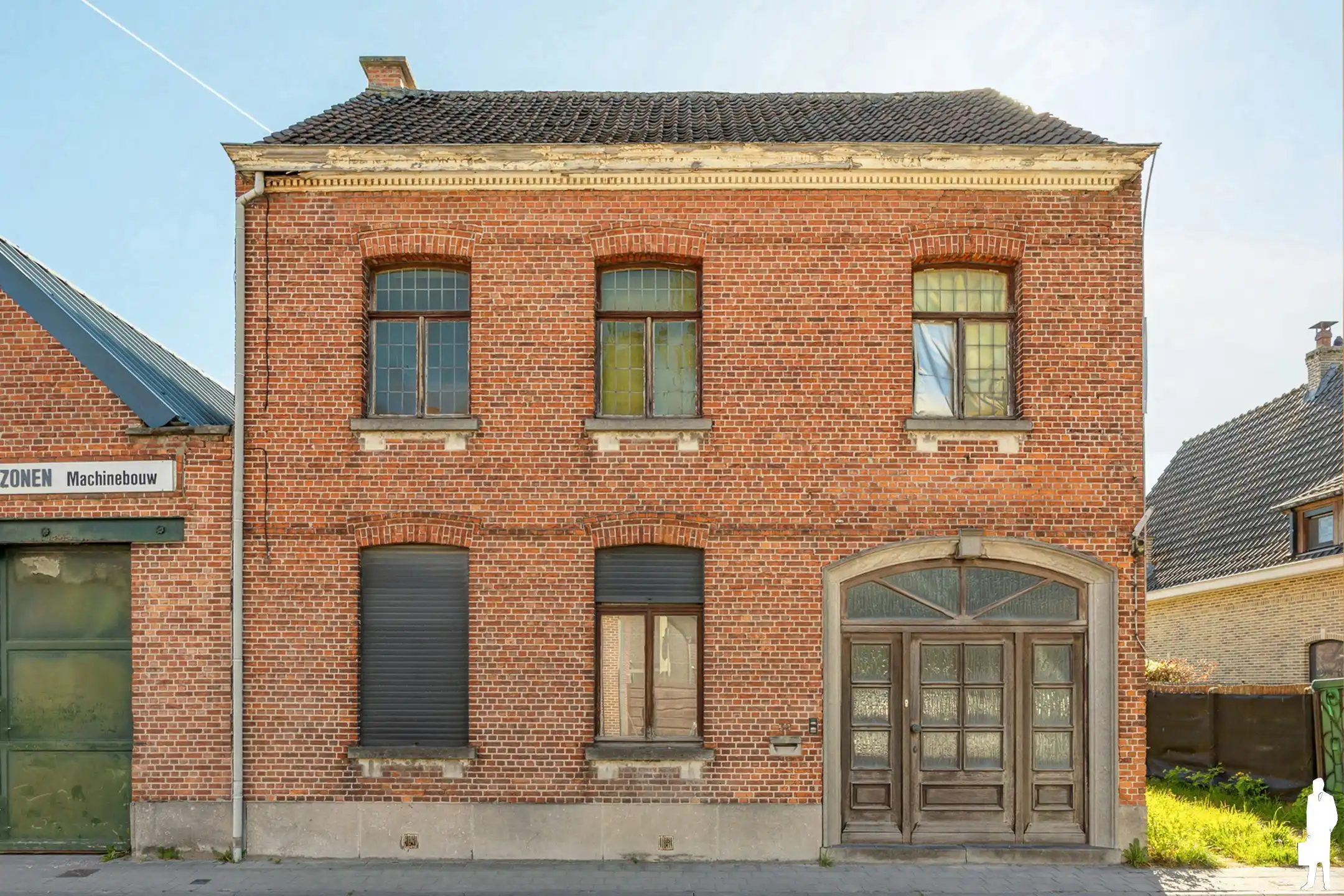 Te renoveren ruime woning met werkplaats foto 18