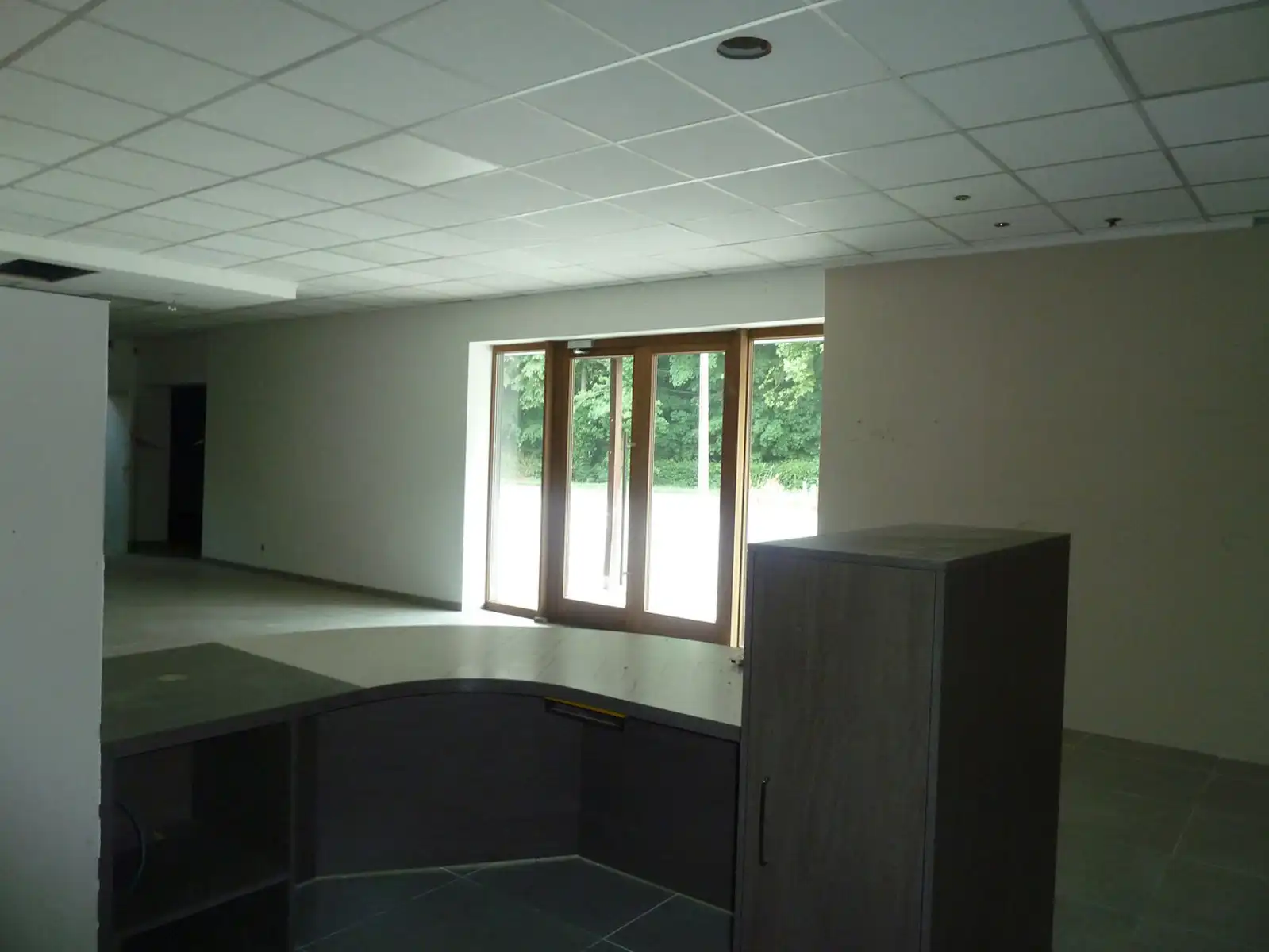 Commerciële ruimte te huur foto 3