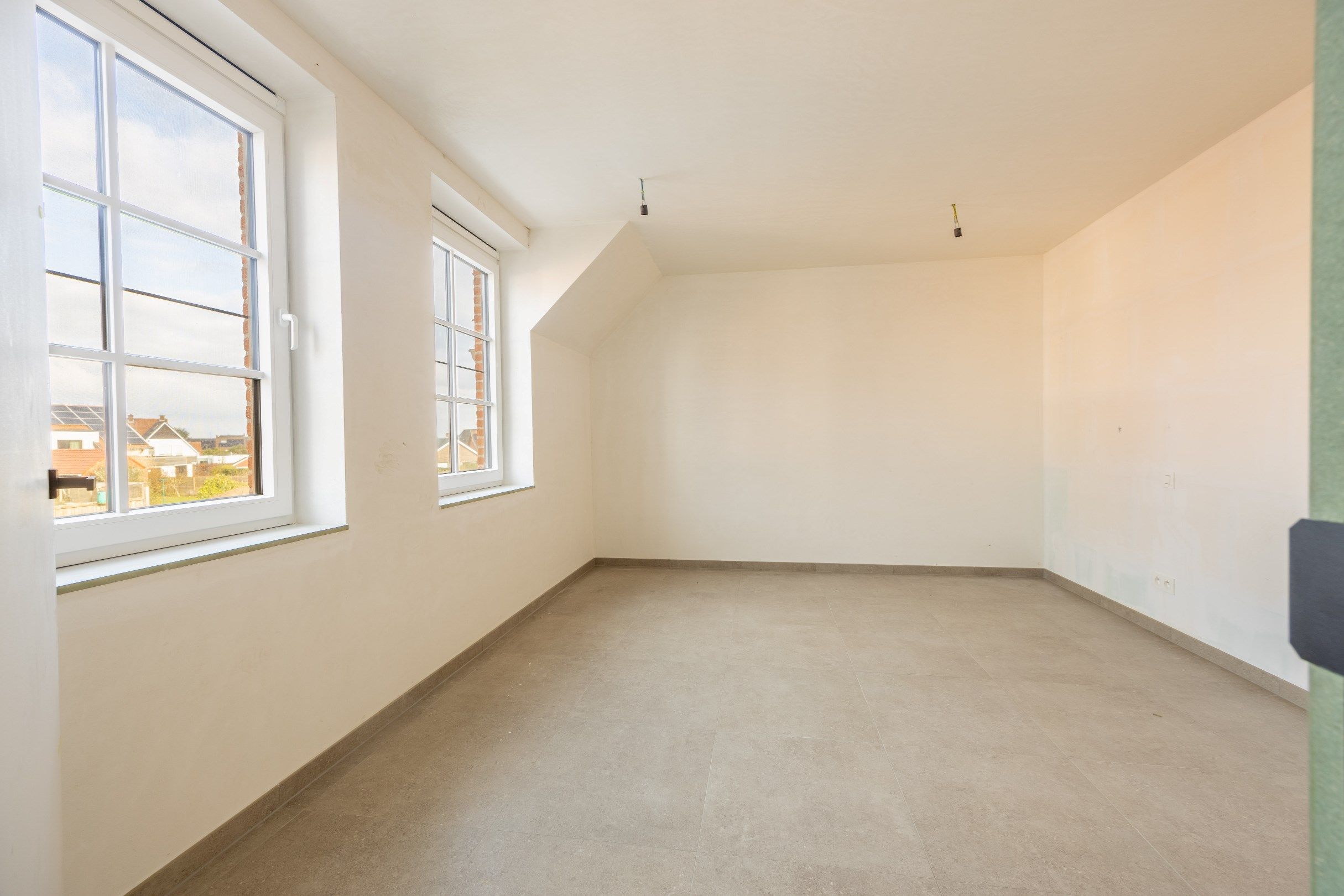 PRACHTIGE NIEUWBOUWWONING MET GARAGE foto 7