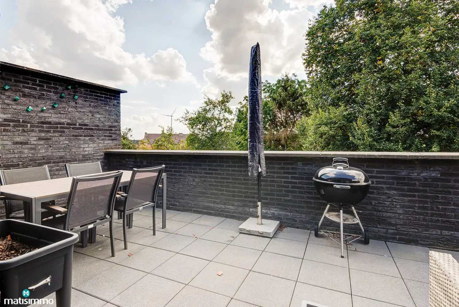 DUPLEXAPPARTEMENT MET 2 SLAAPKAMERS, 1 CARPORT, 1 AUTOSTAANPLAATS, TERRAS, AIRCO EN ZONNEPANELEN TE GROTE-SPOUWEN foto 9